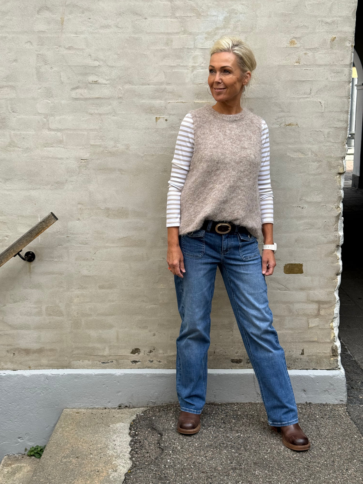 EMMY S/L VEST KNIT - Simply Taupe
