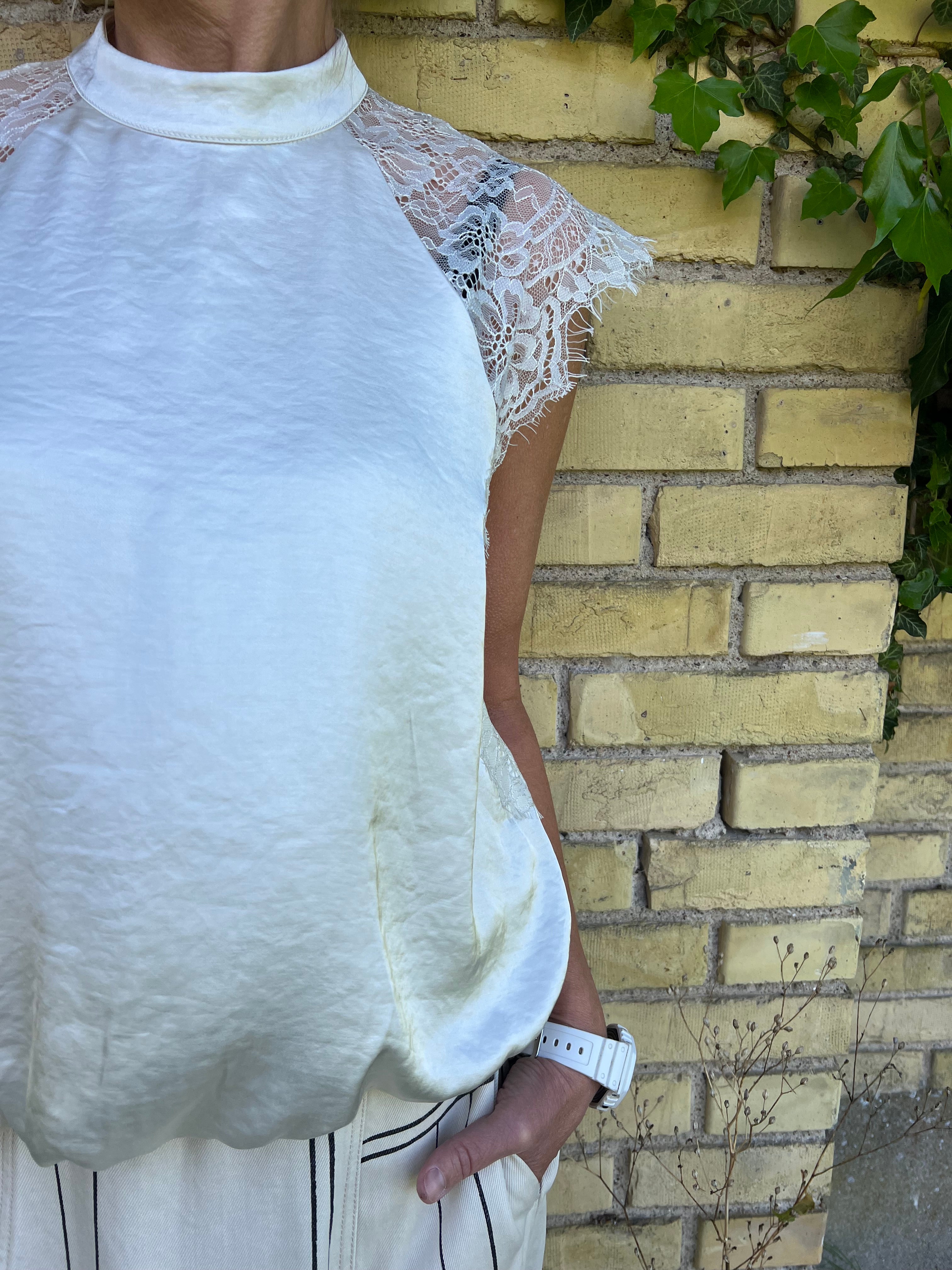 Idun Lace Ballon Top - Off white