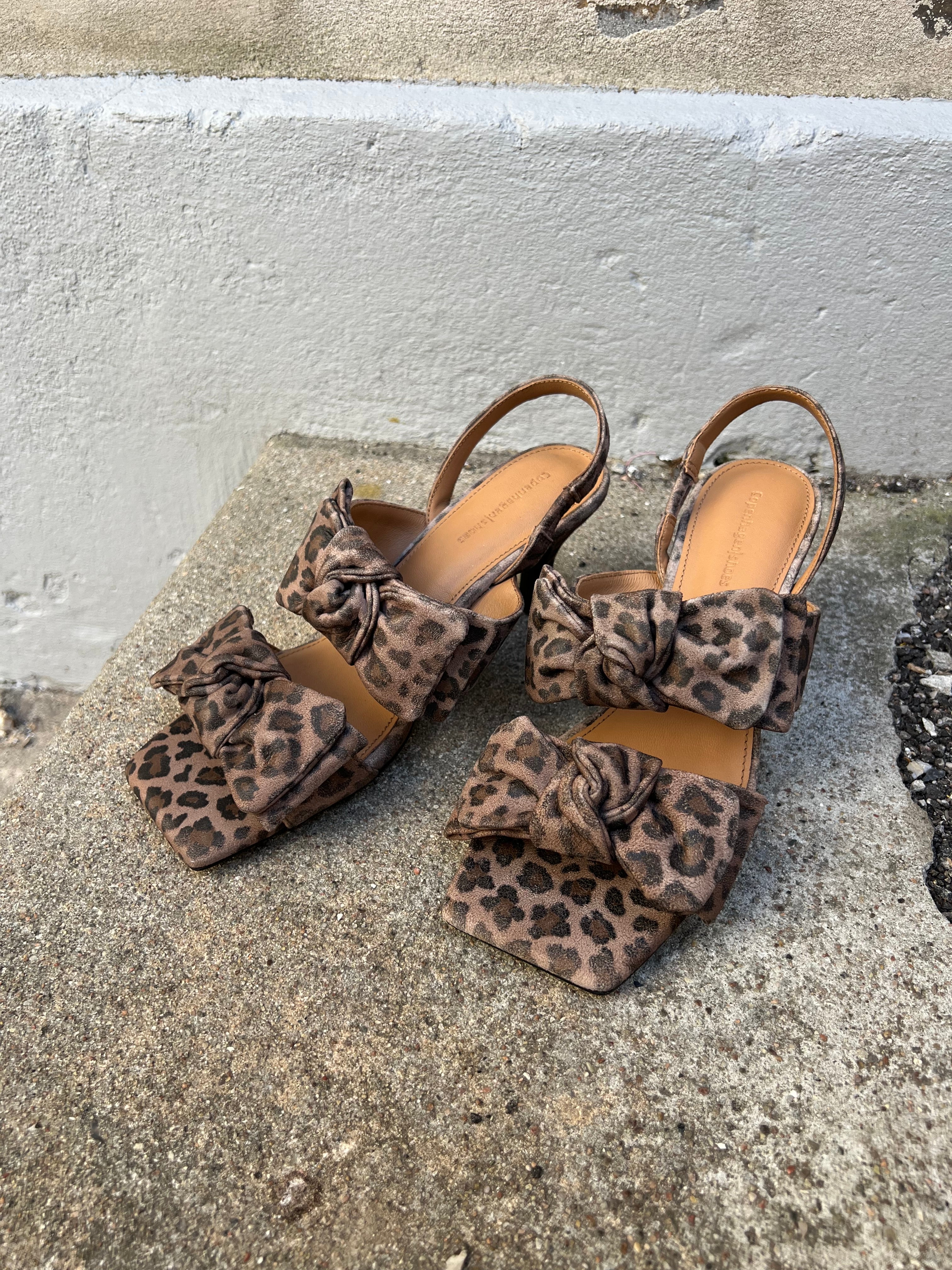 FJÄRILSHÄL Leopard