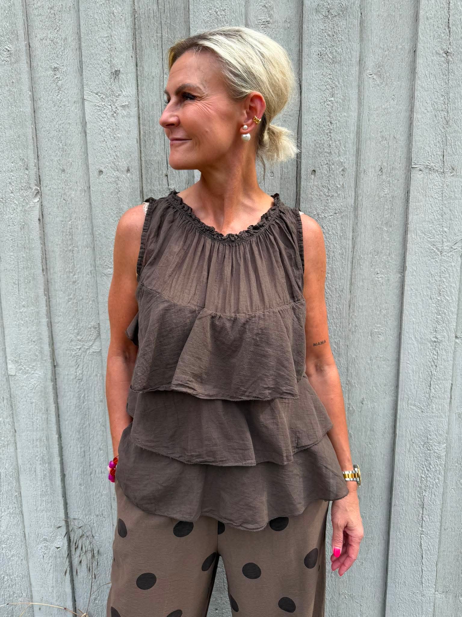 Ruffle Top - Dakr Brown