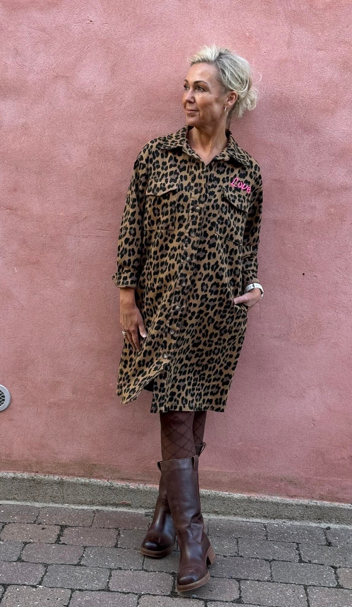Leo Shirt Dress - Camel Leo