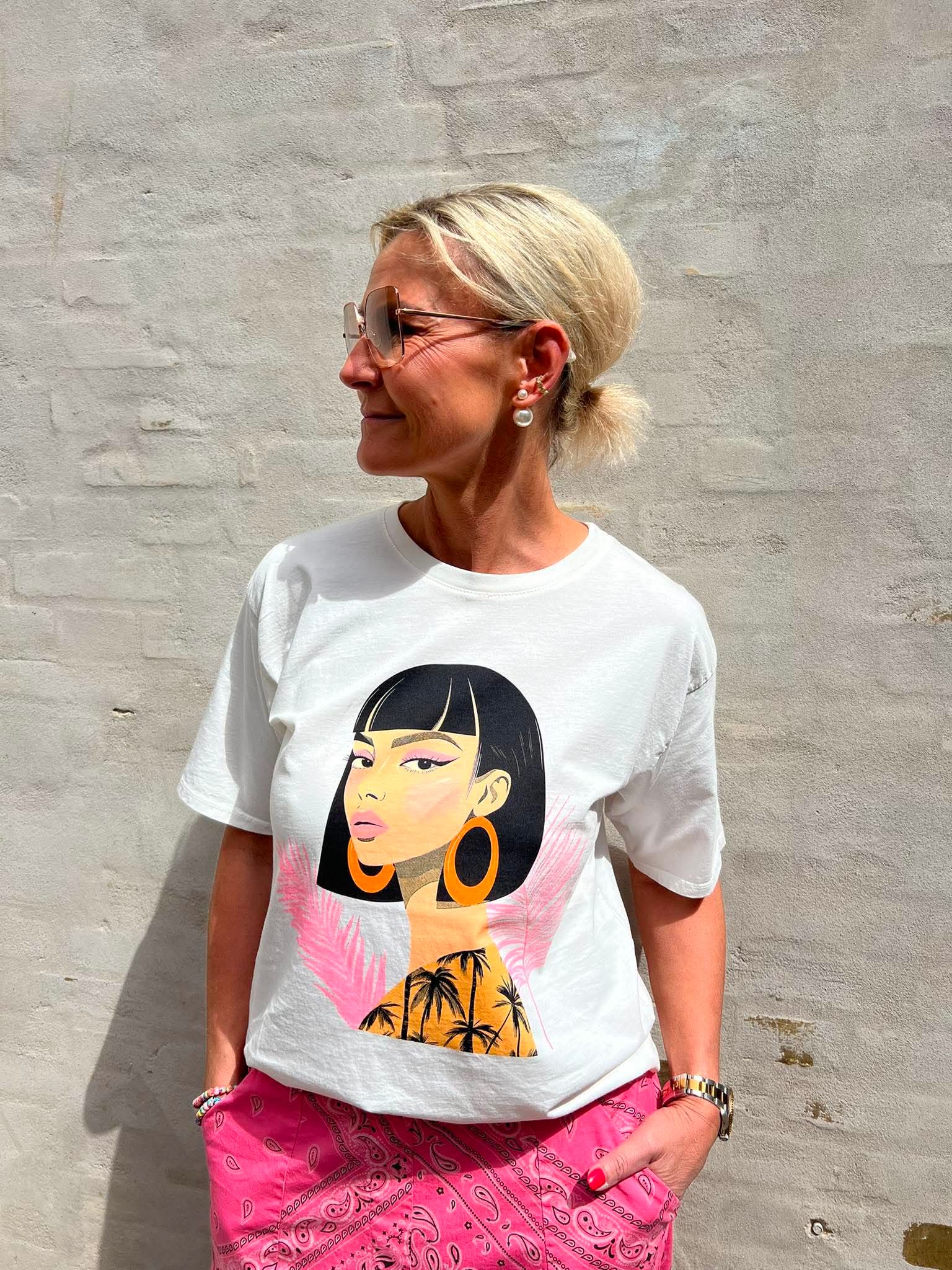 Kleopatra Tee - White/Pink/Orange