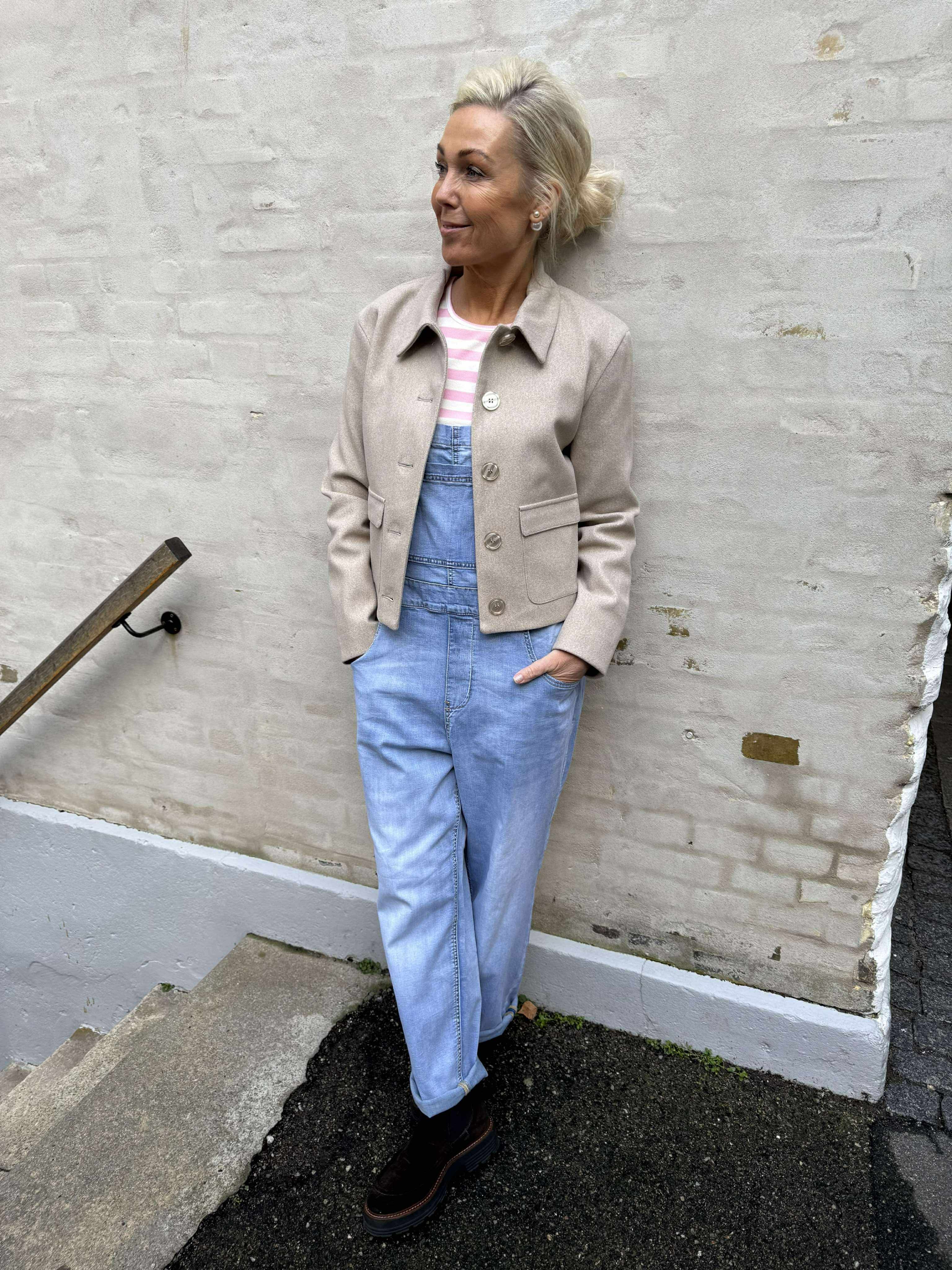 CALLIE LIFE SHORT JACKA - Rökelse Melange