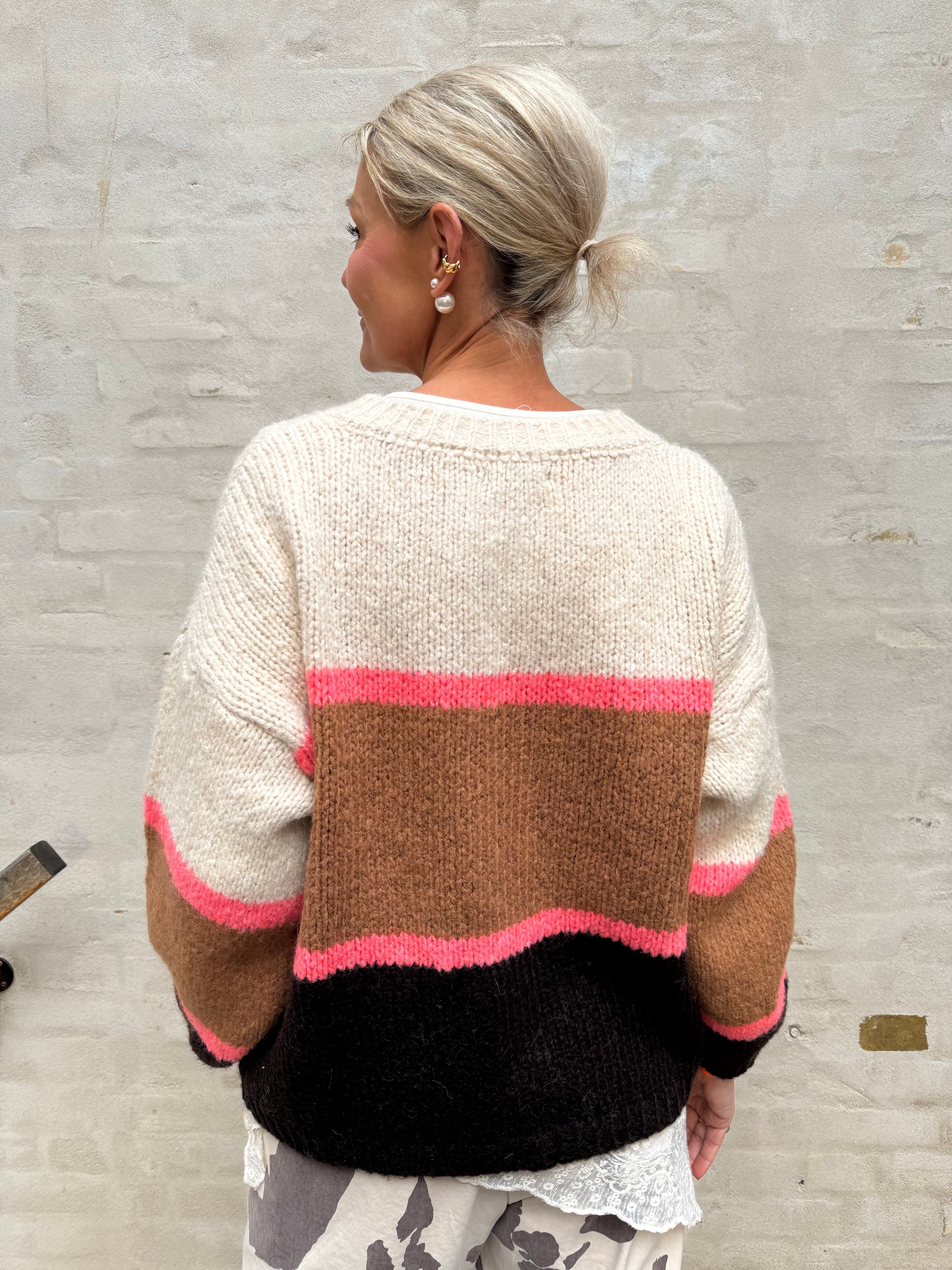 HILDUR stickad kofta - Camel