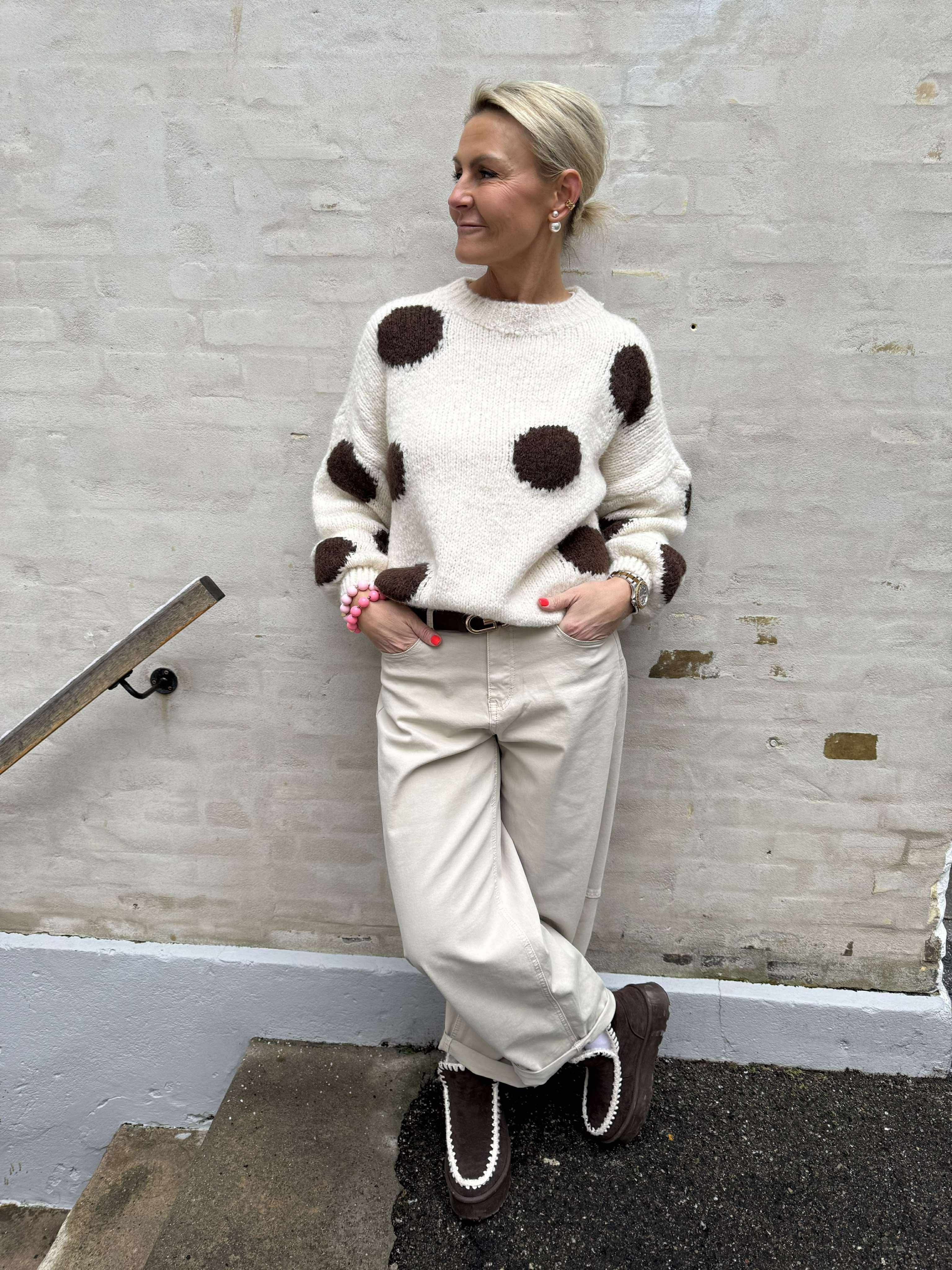 Camilia Pullover - Bruna prickar