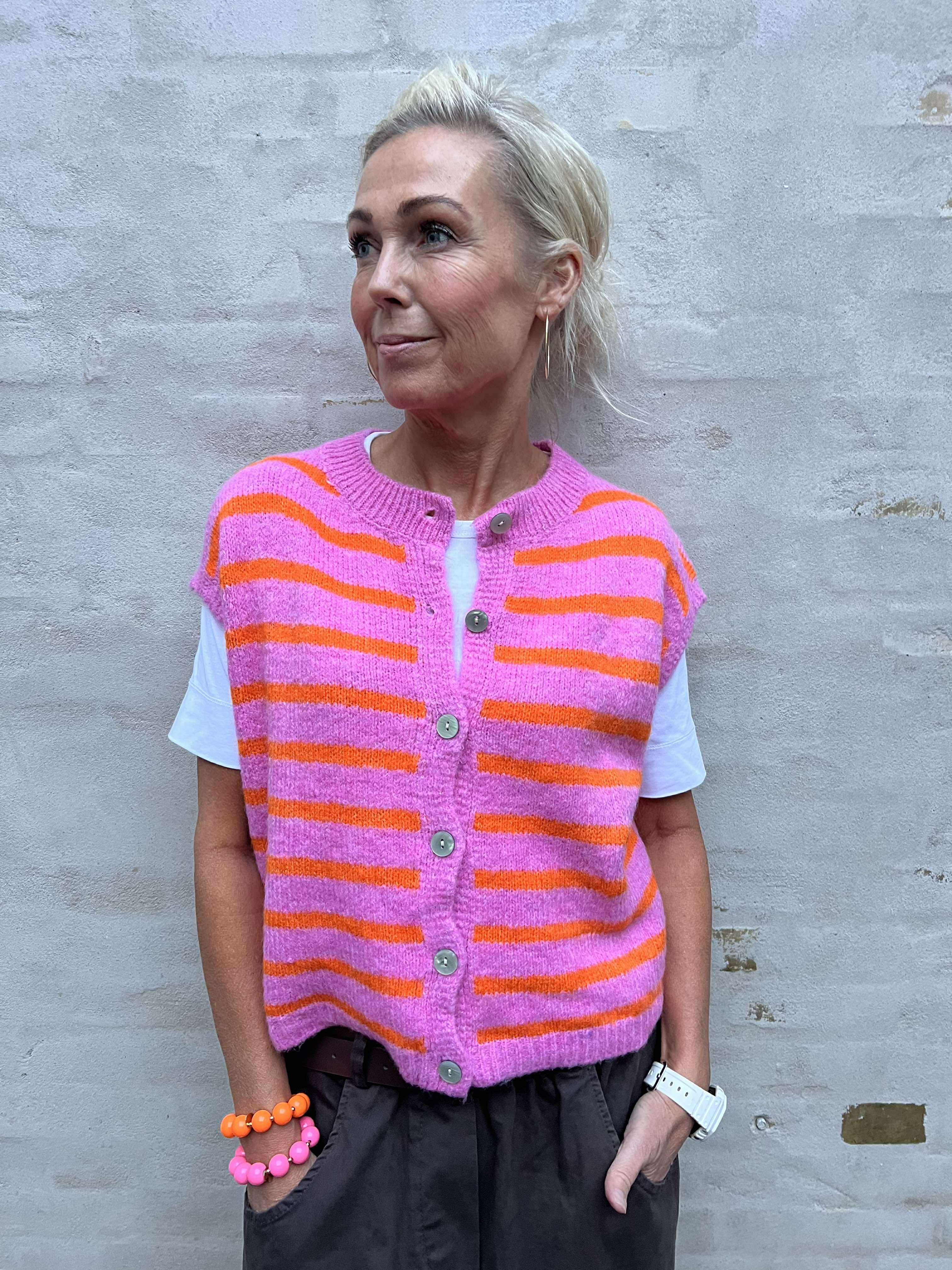 Vigga Sticka - Väst rosa