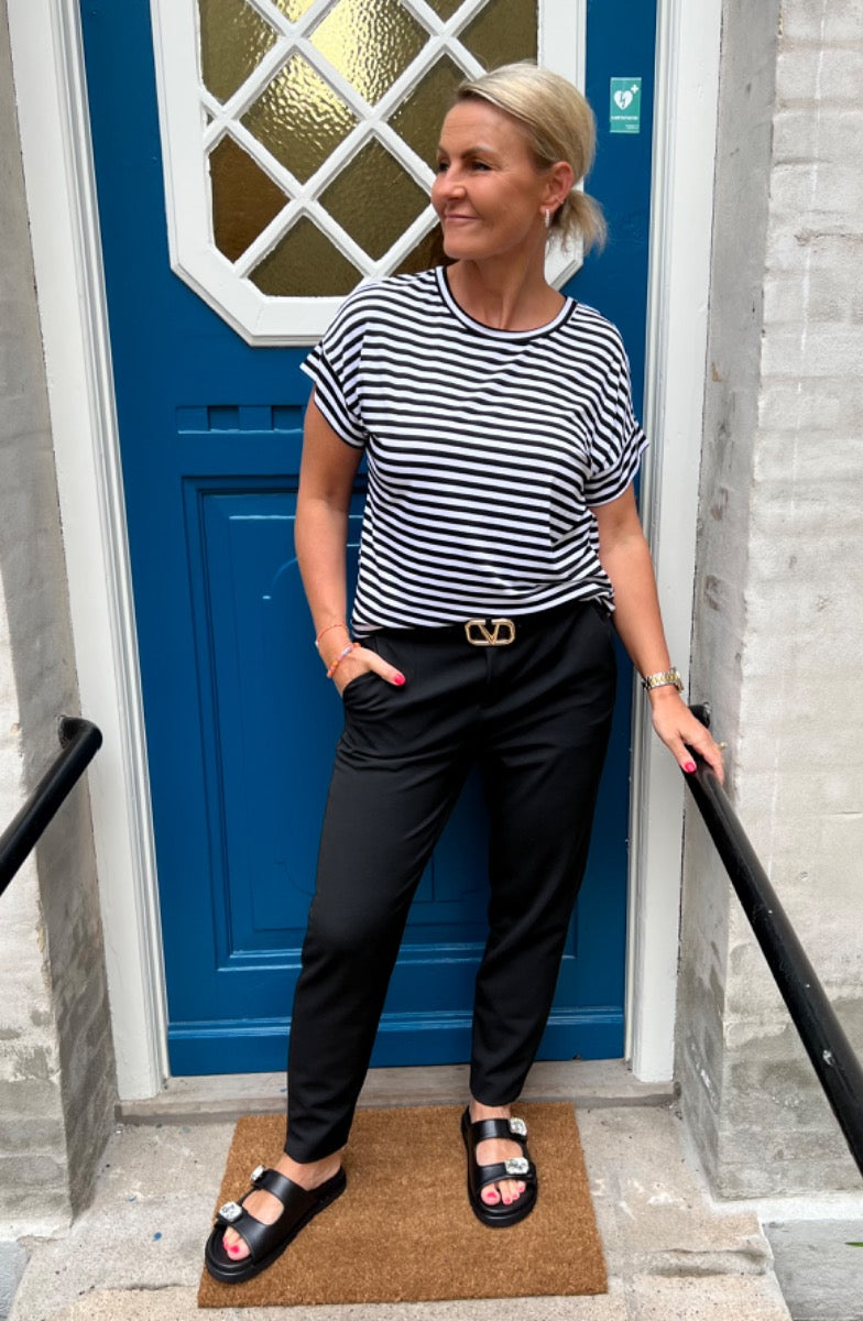 Lisa Slim Pant - Svart