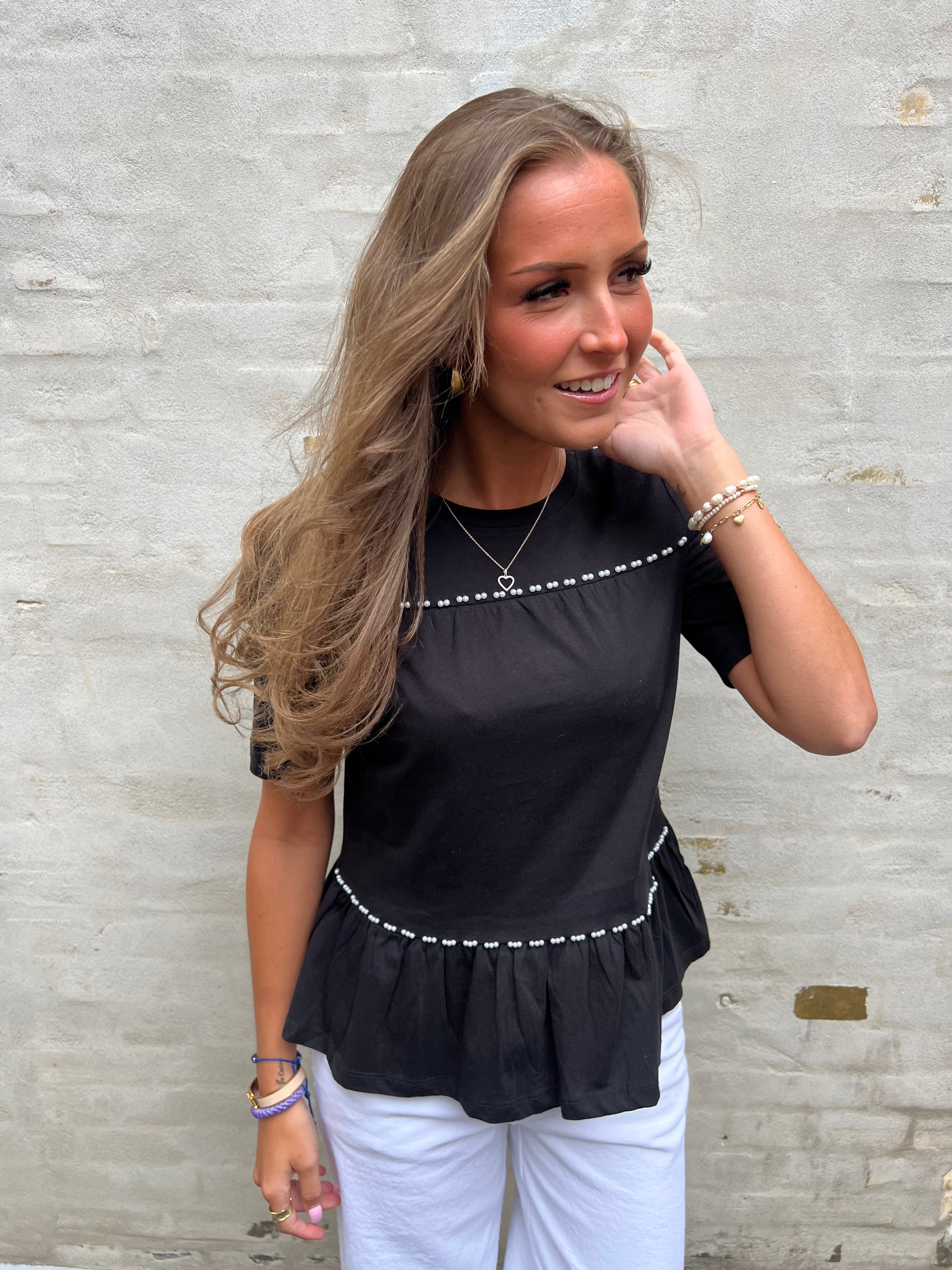 Poula Pearl Top - Svart/VIT PÄRL