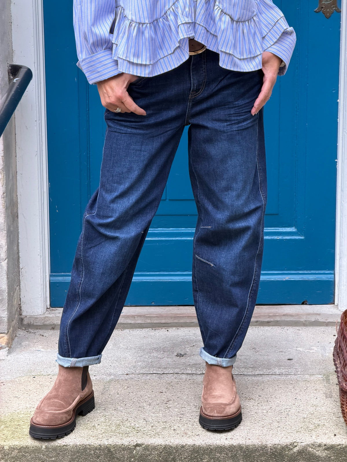 Karlie Barrel High Waist - Dark Blue Washed