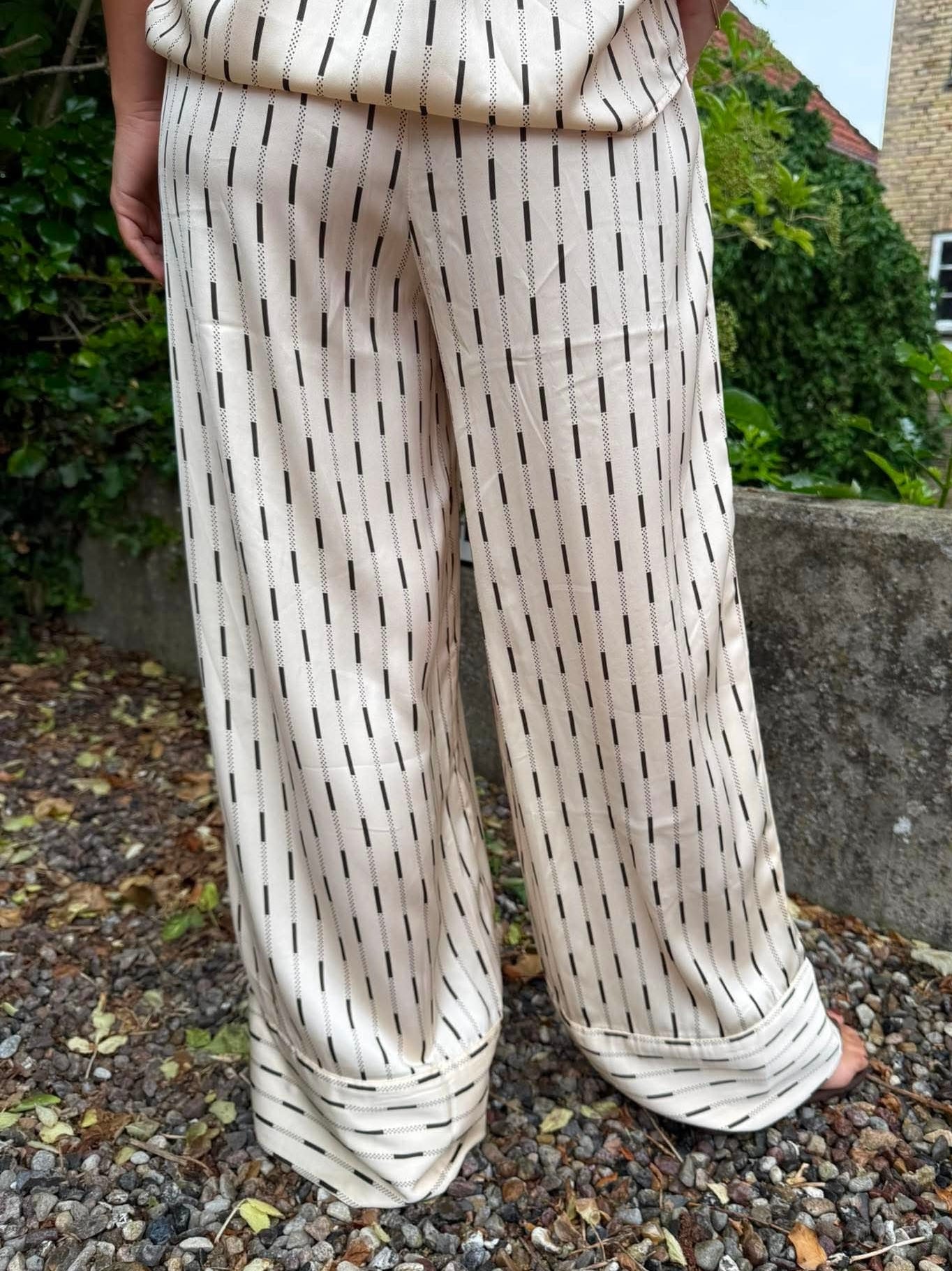 Sora Print Pants - Creme