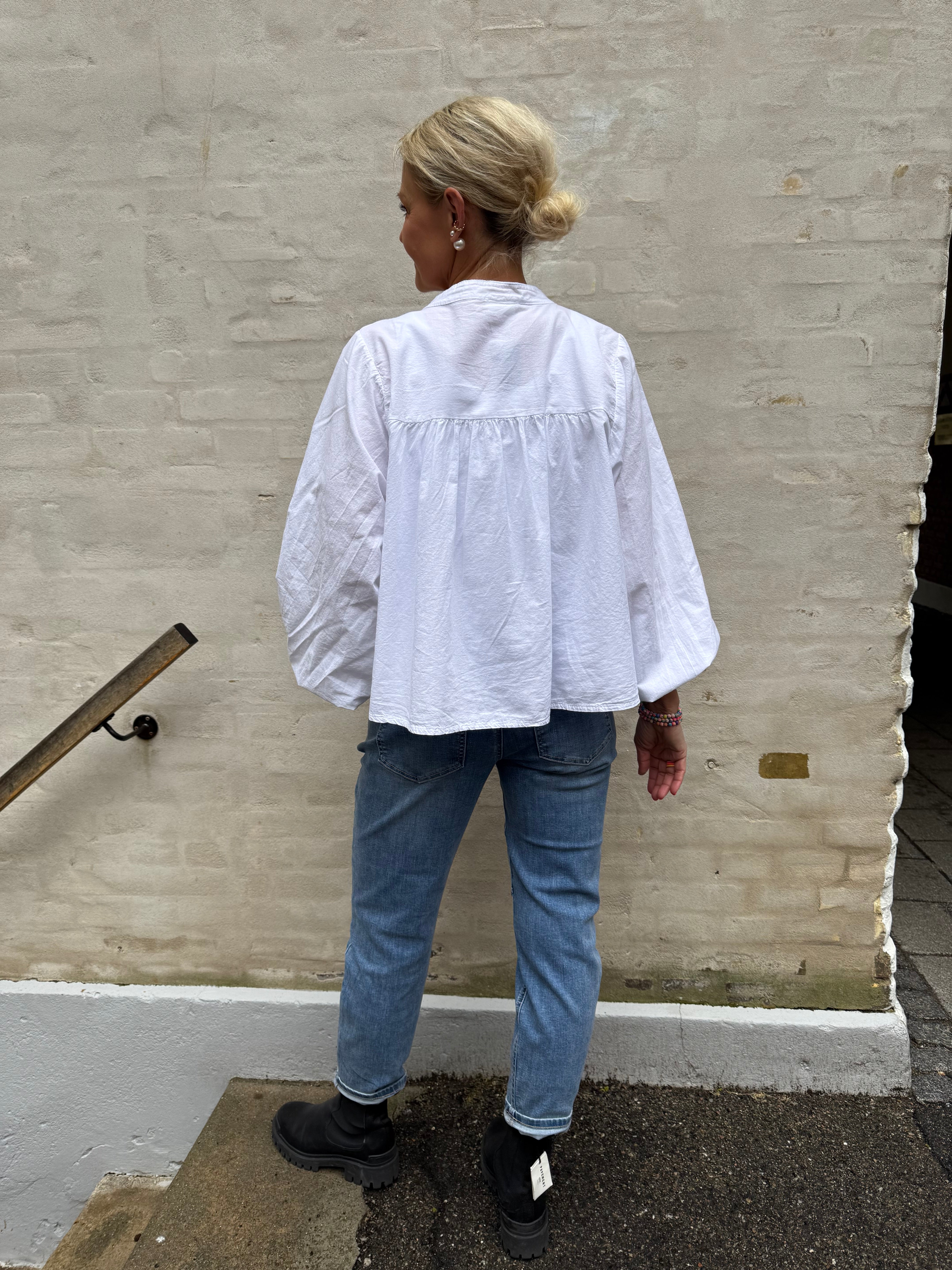 Lux skjorta m. Broderi - Vit