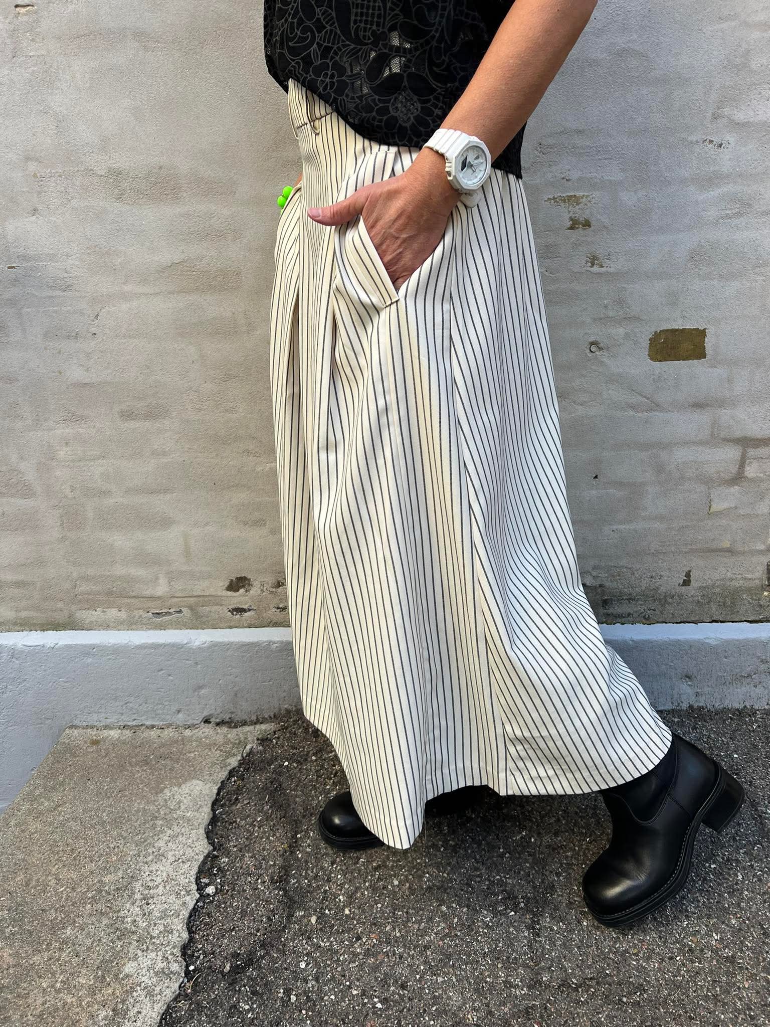 SalvieCC Anya plissékjol - Vit