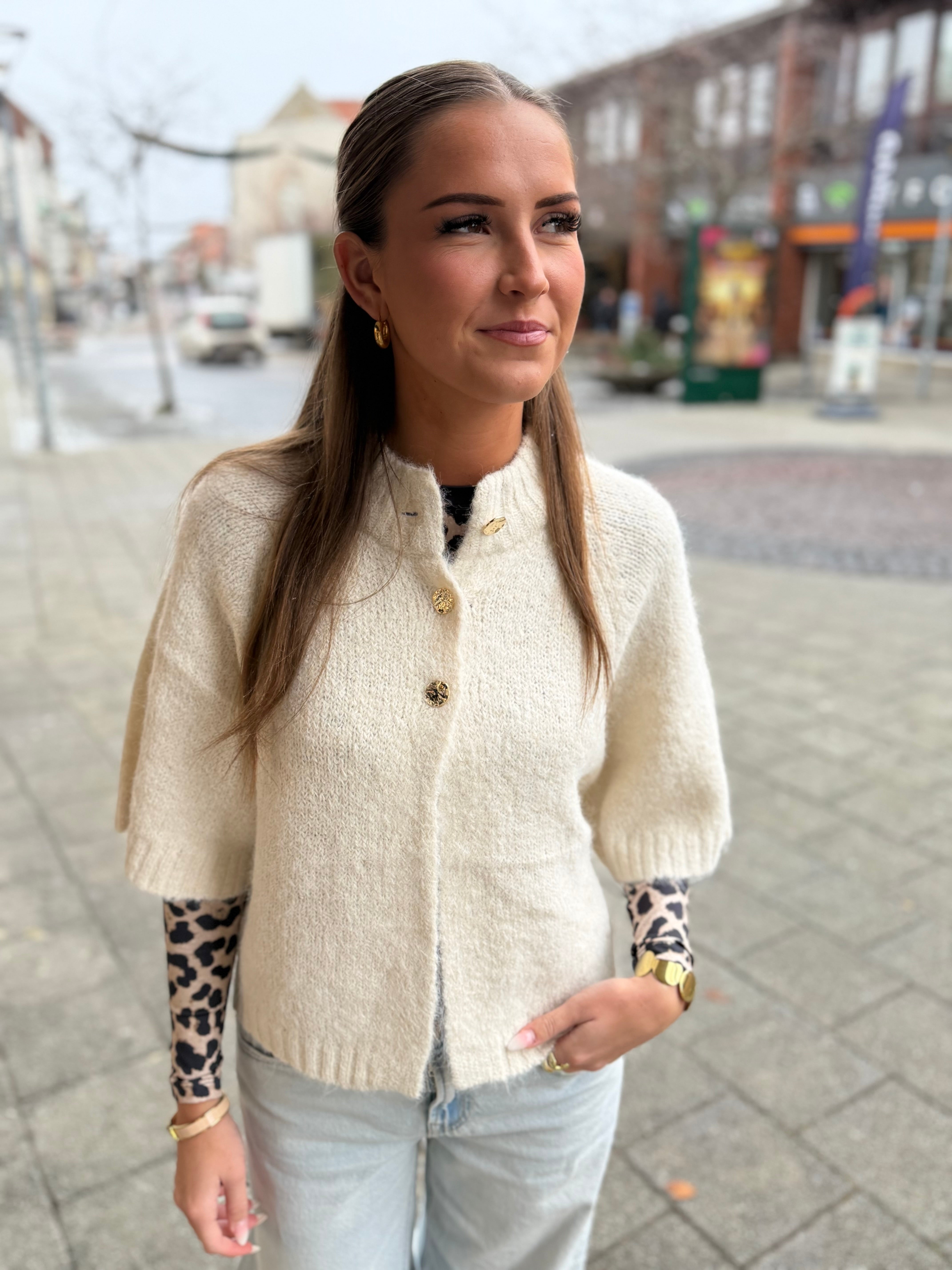 Benuta Fluffy Knit Cardigan - Off White