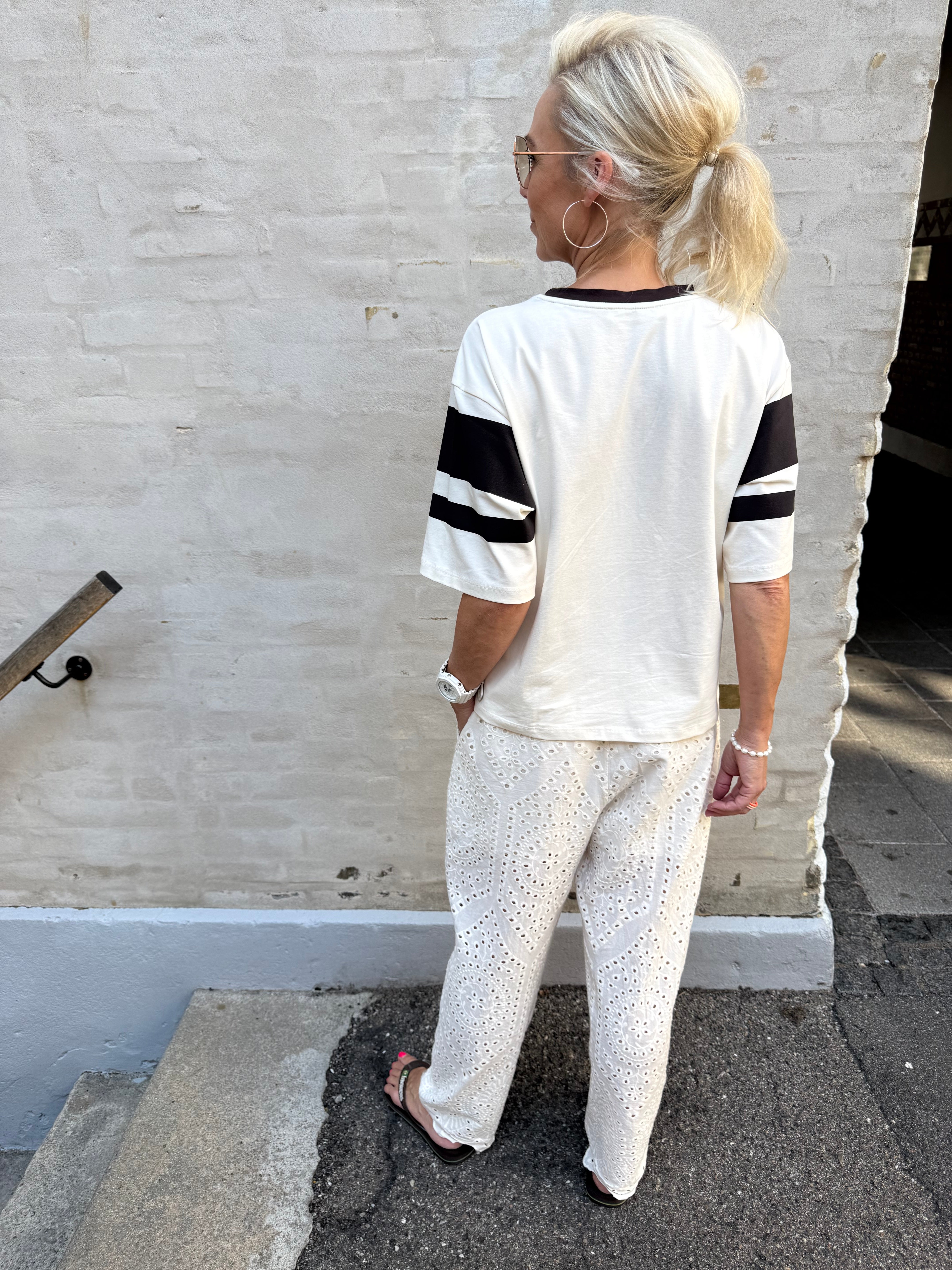 ConfidentCC Box Tee - Chocolate Plum