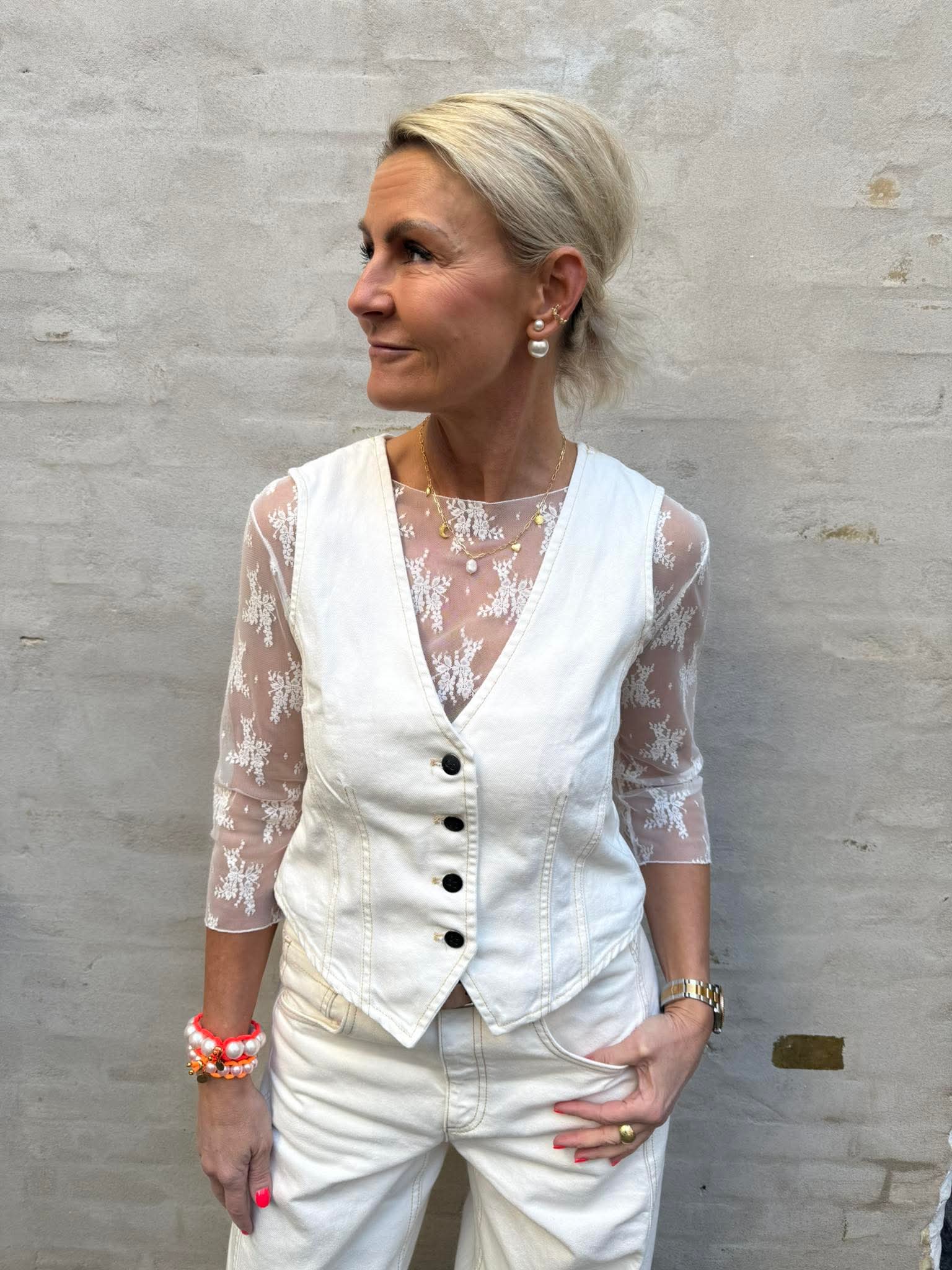 BernettaCC Väst - Bone