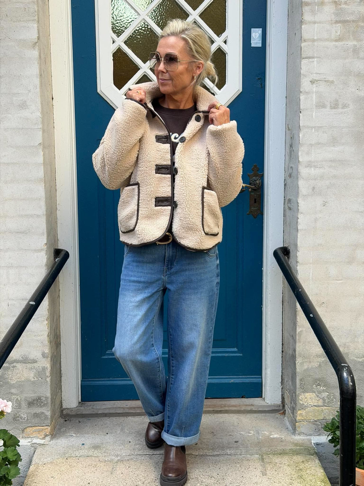 NOELLA TEDDY JACKET - Cement