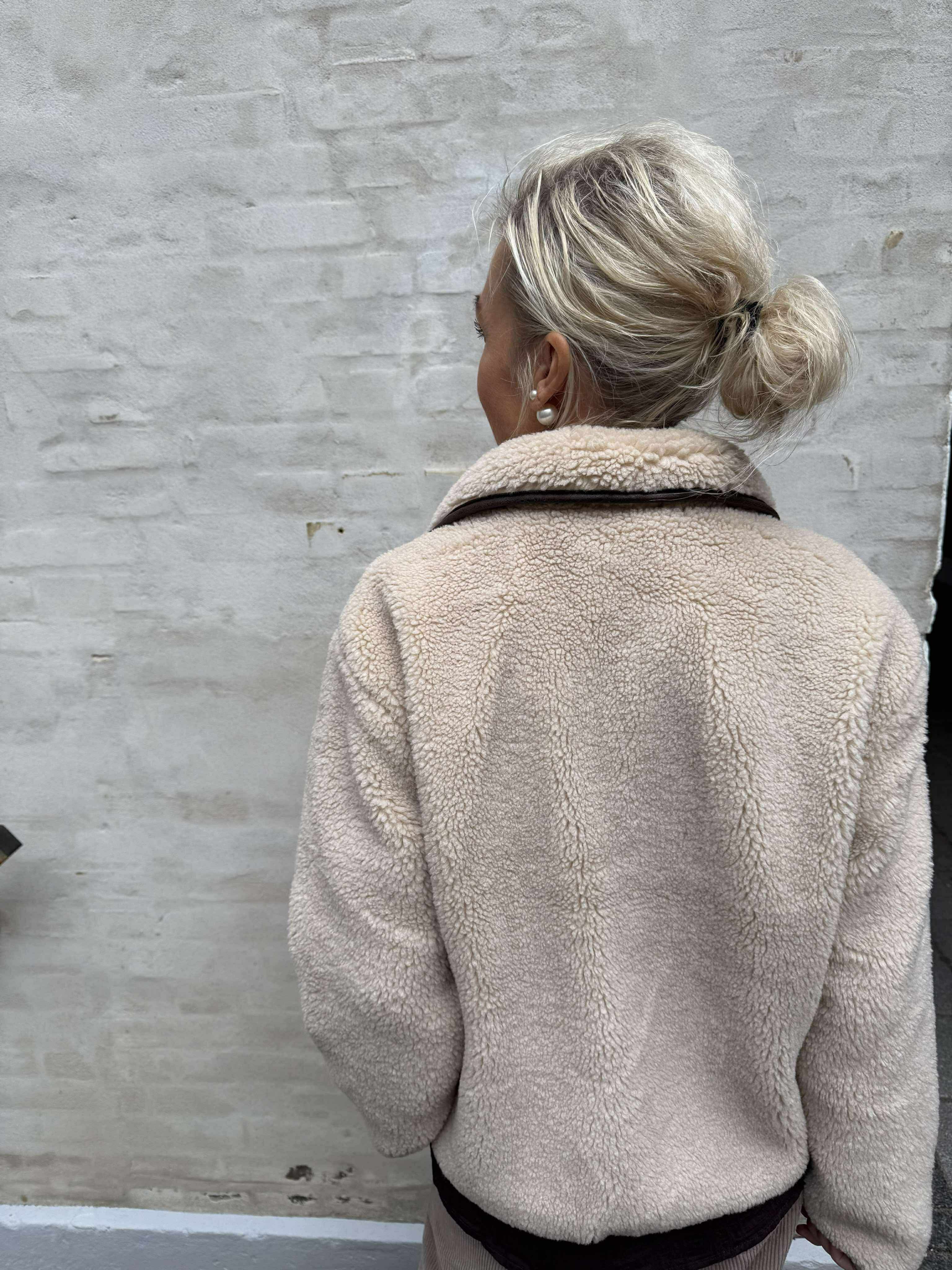 NOELLA LIFE NALLEJACKA - Cement