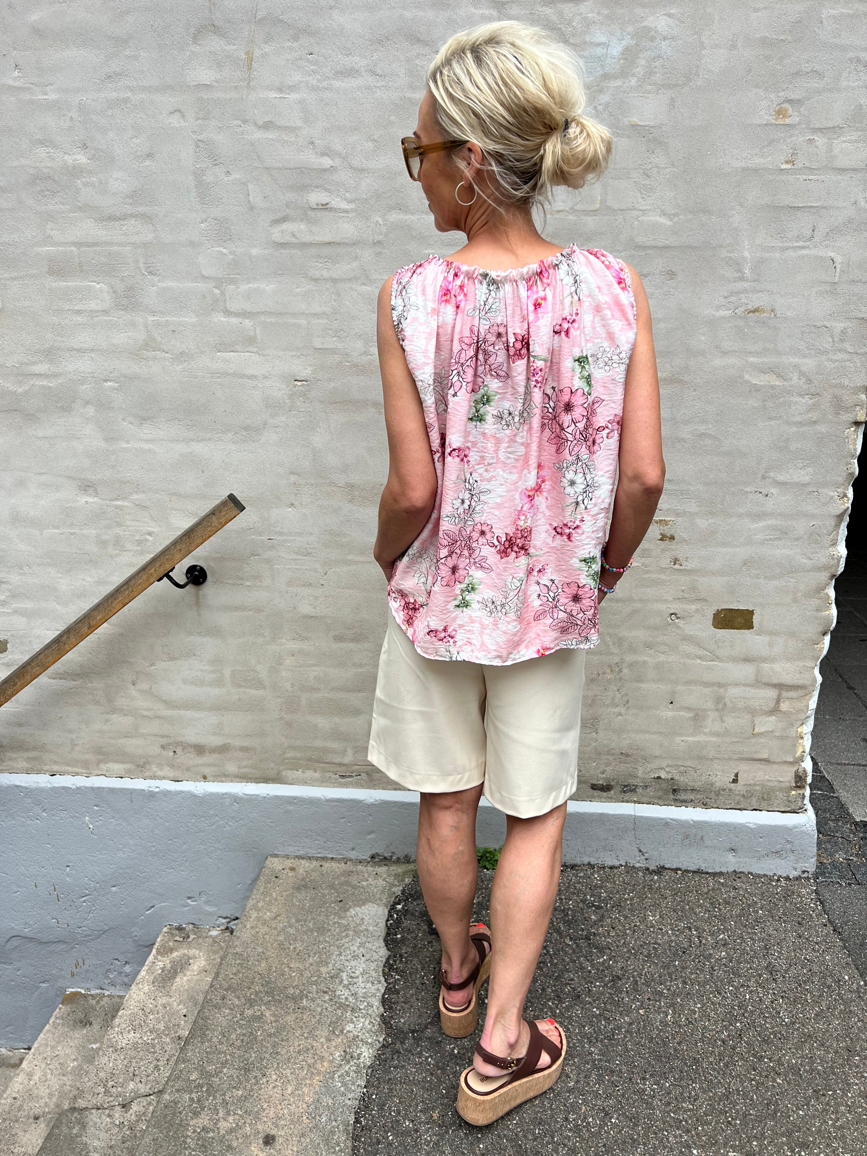 Lisa vida shorts sandshell