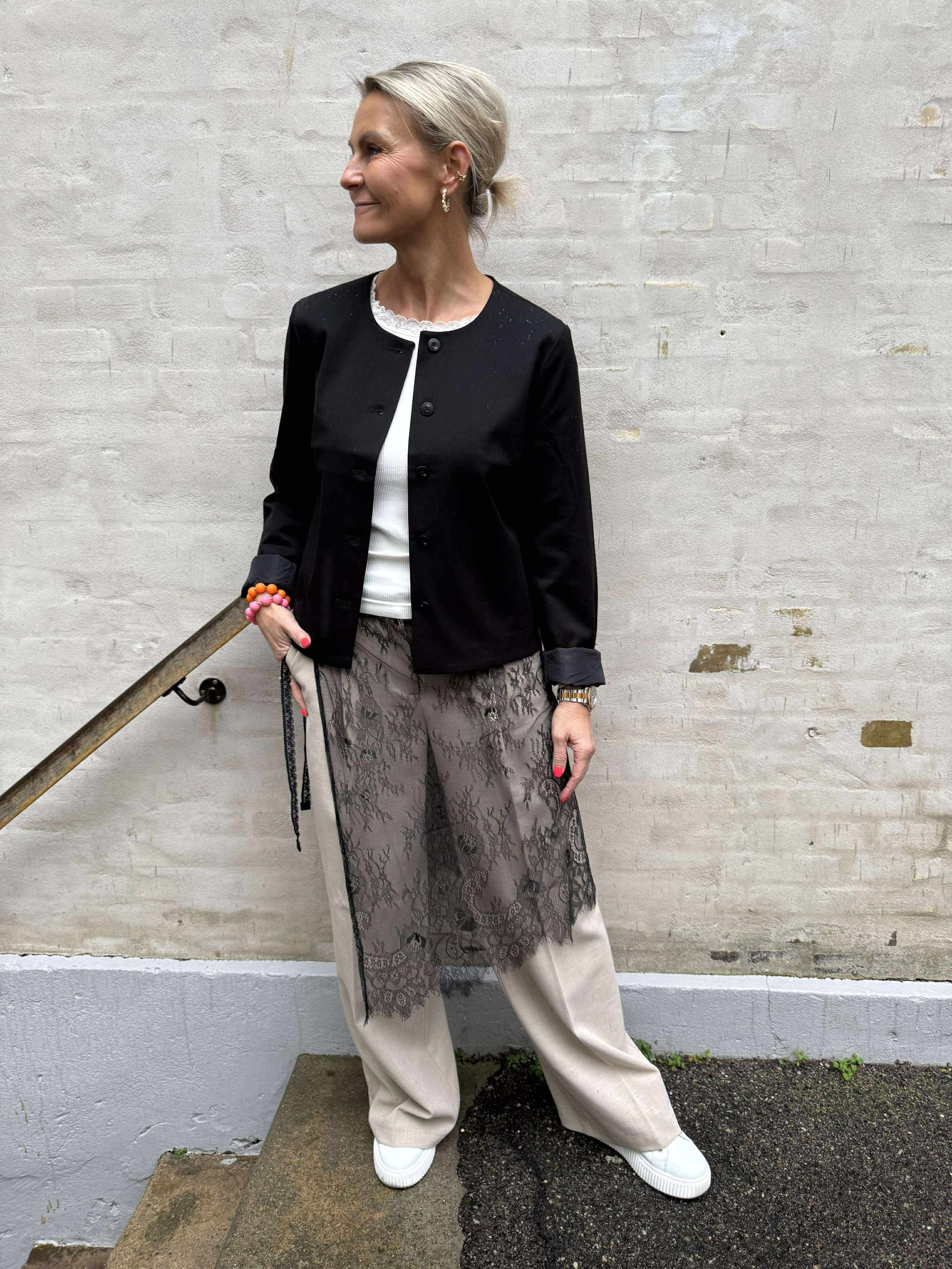 ORIANNA spetskjol - Svart