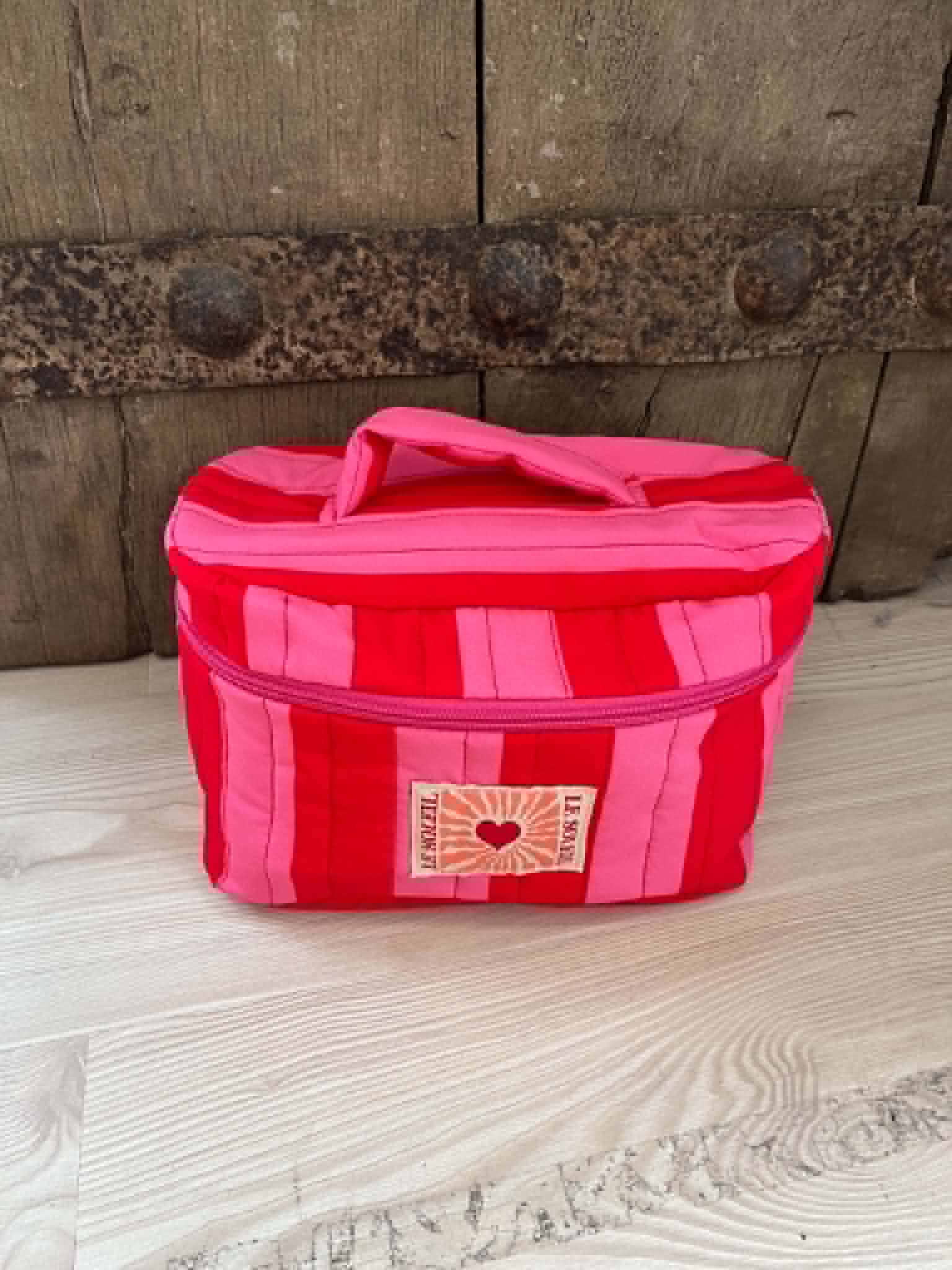 Beauty Box - Pink Neon/Red