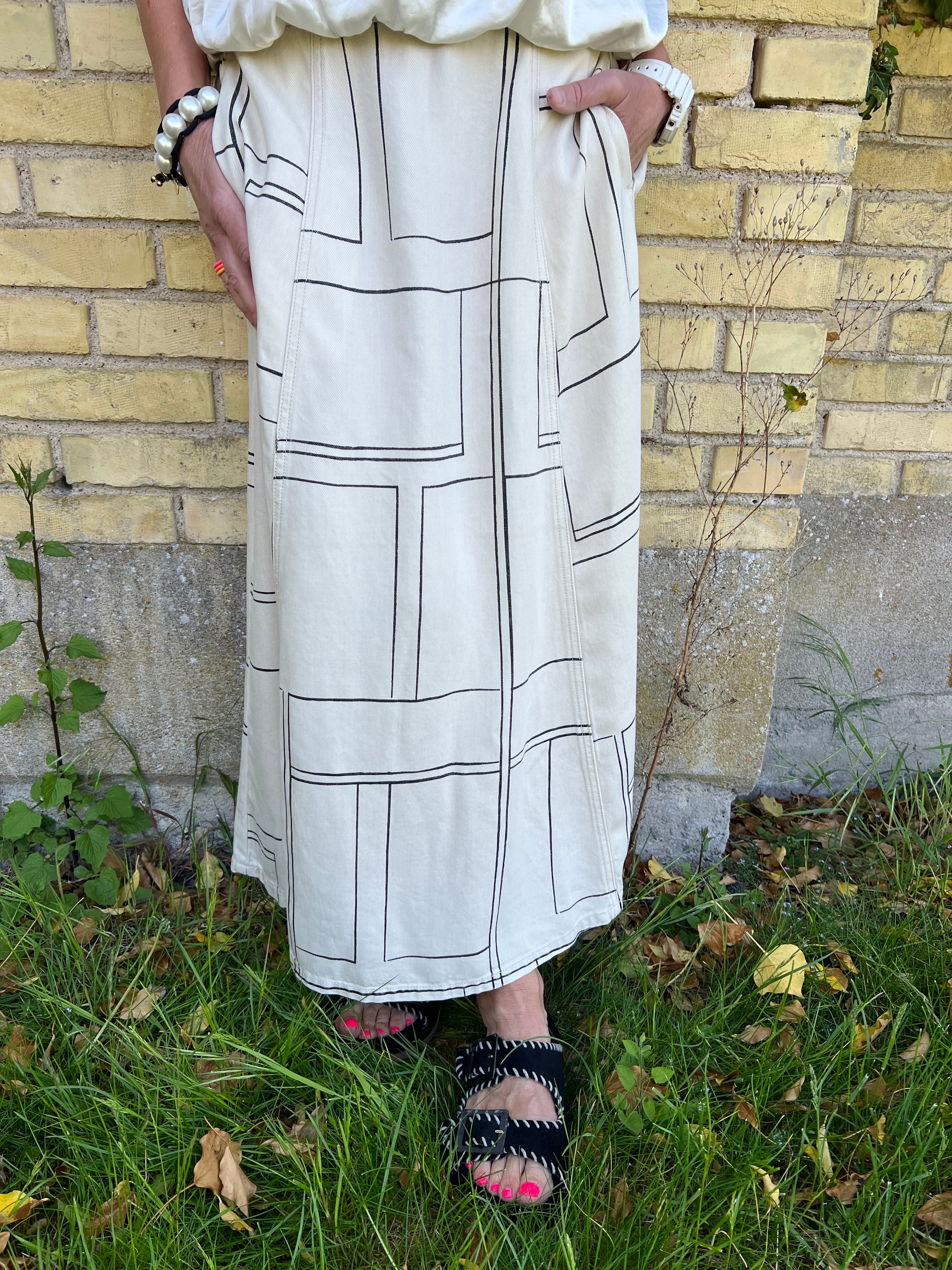 FRAME MW DENIM SKIRT - Birch/Black