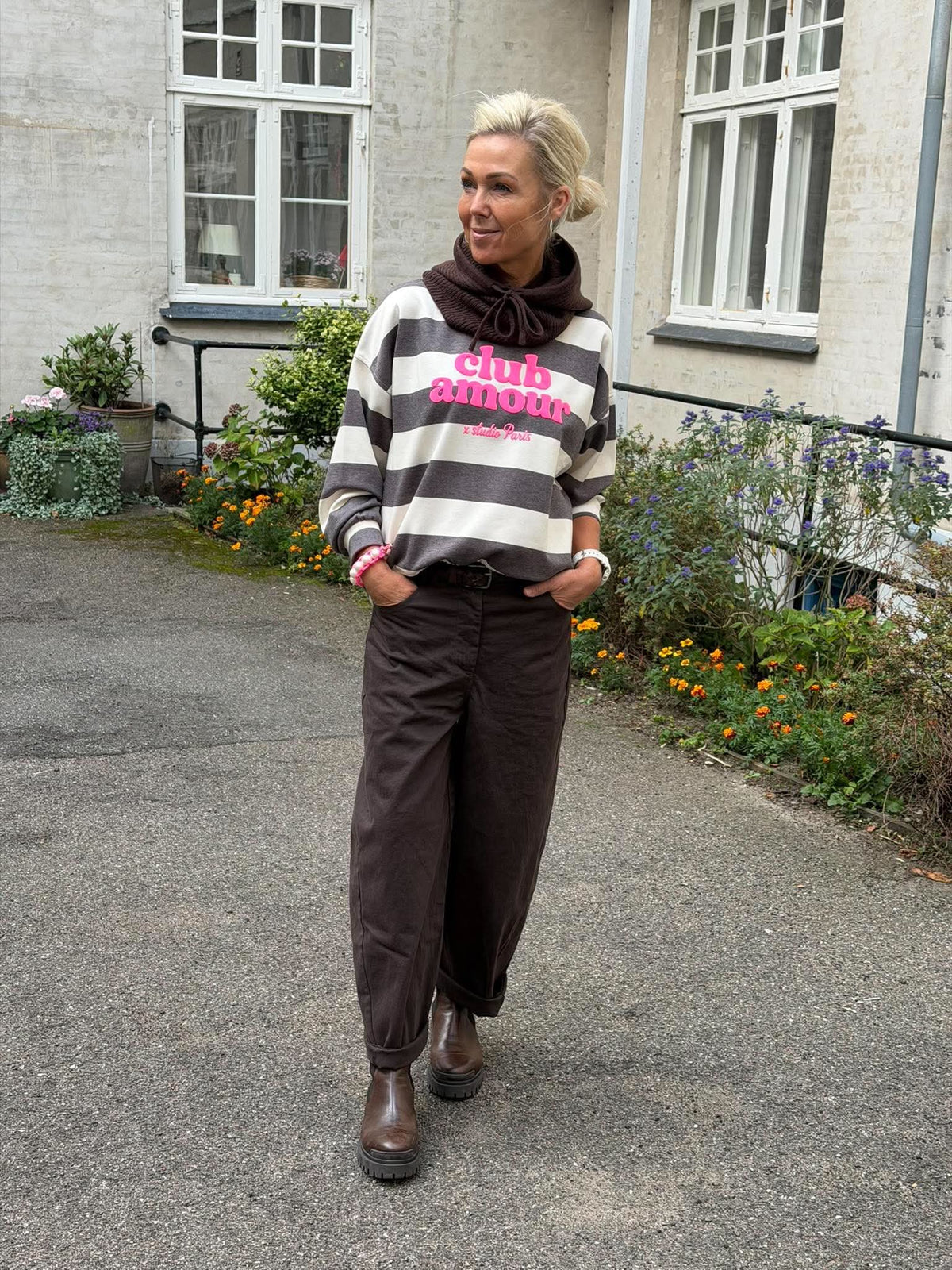 Club Sweat - Brun/Rosa/Neon