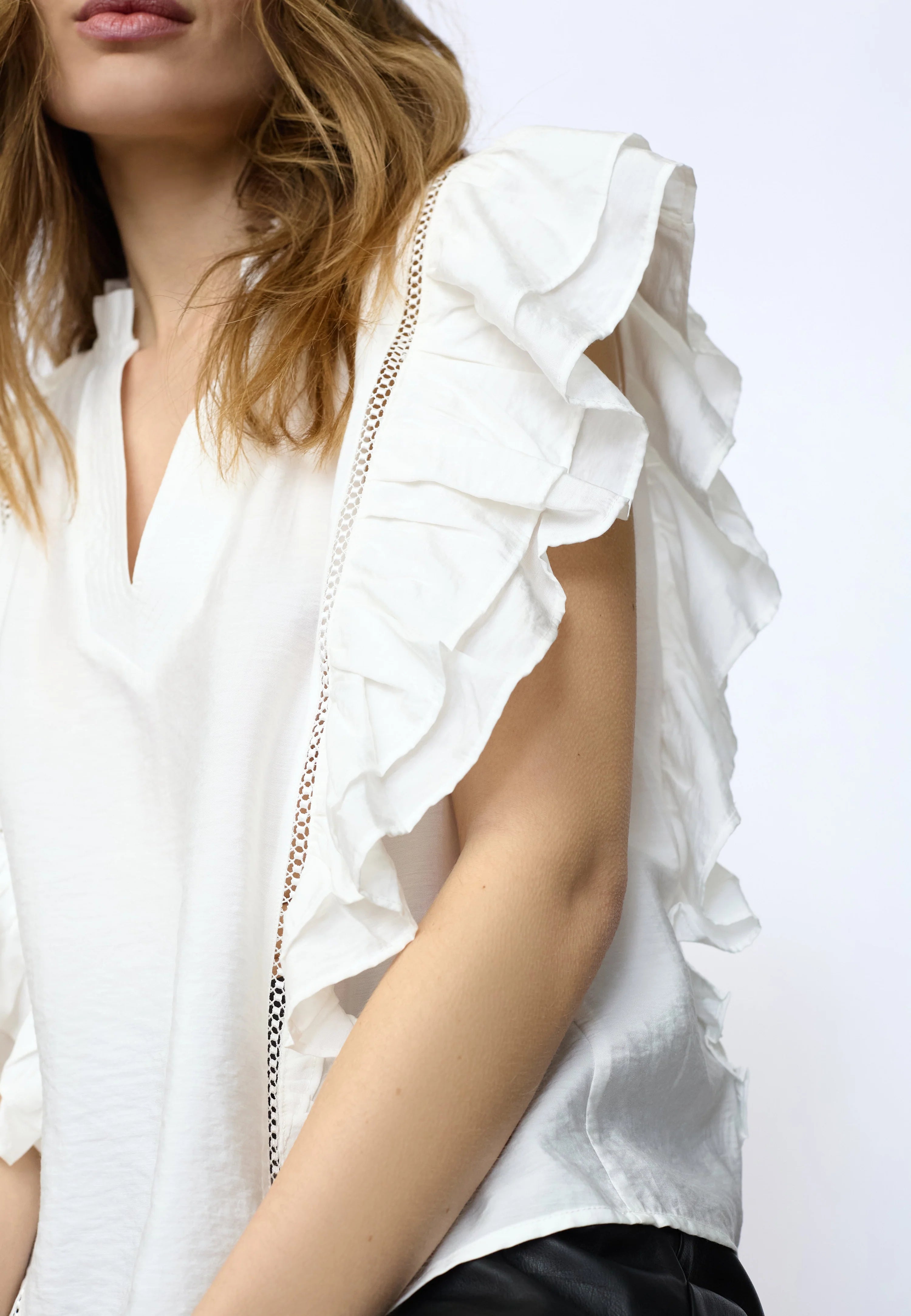 CallumCC Lace Frill V-Top - White