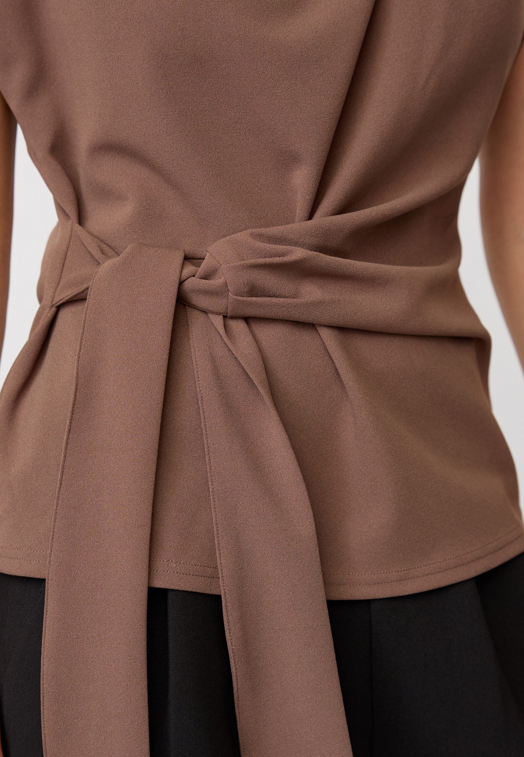 FalconCC Pleat Top - Walnut