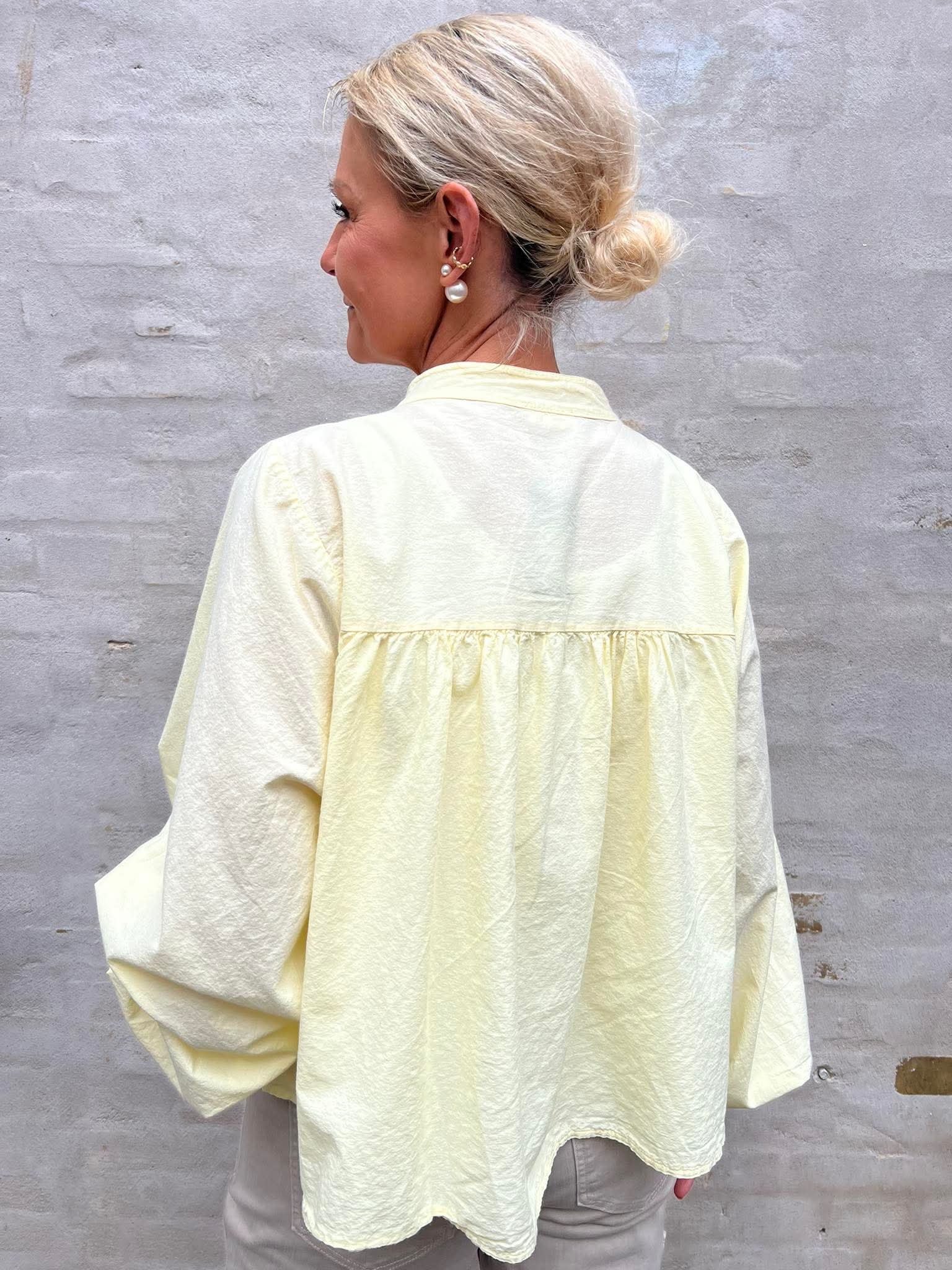 Lux skjorta m. Broderi - Gul