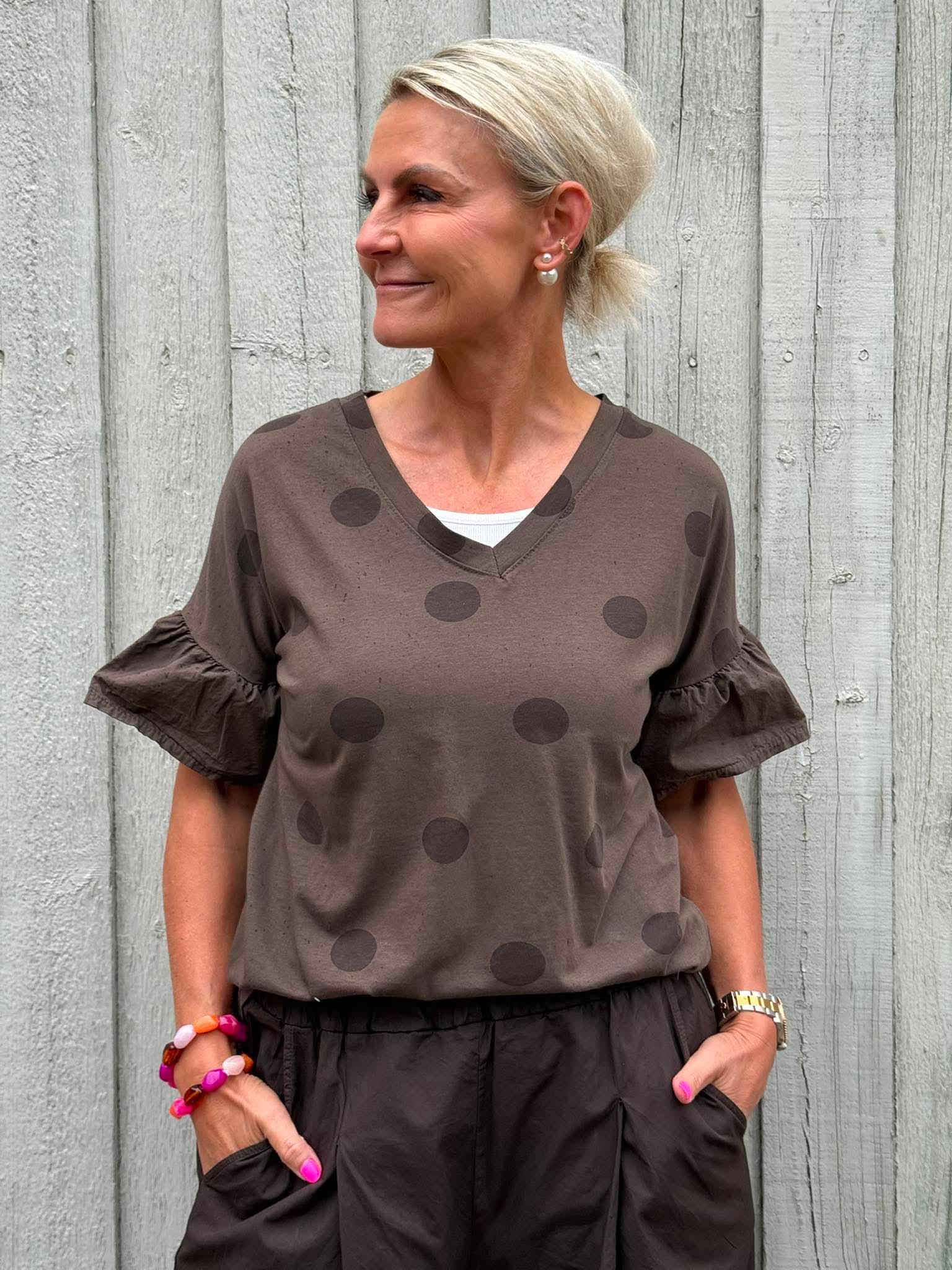 Dot Tee - Mörkbrun