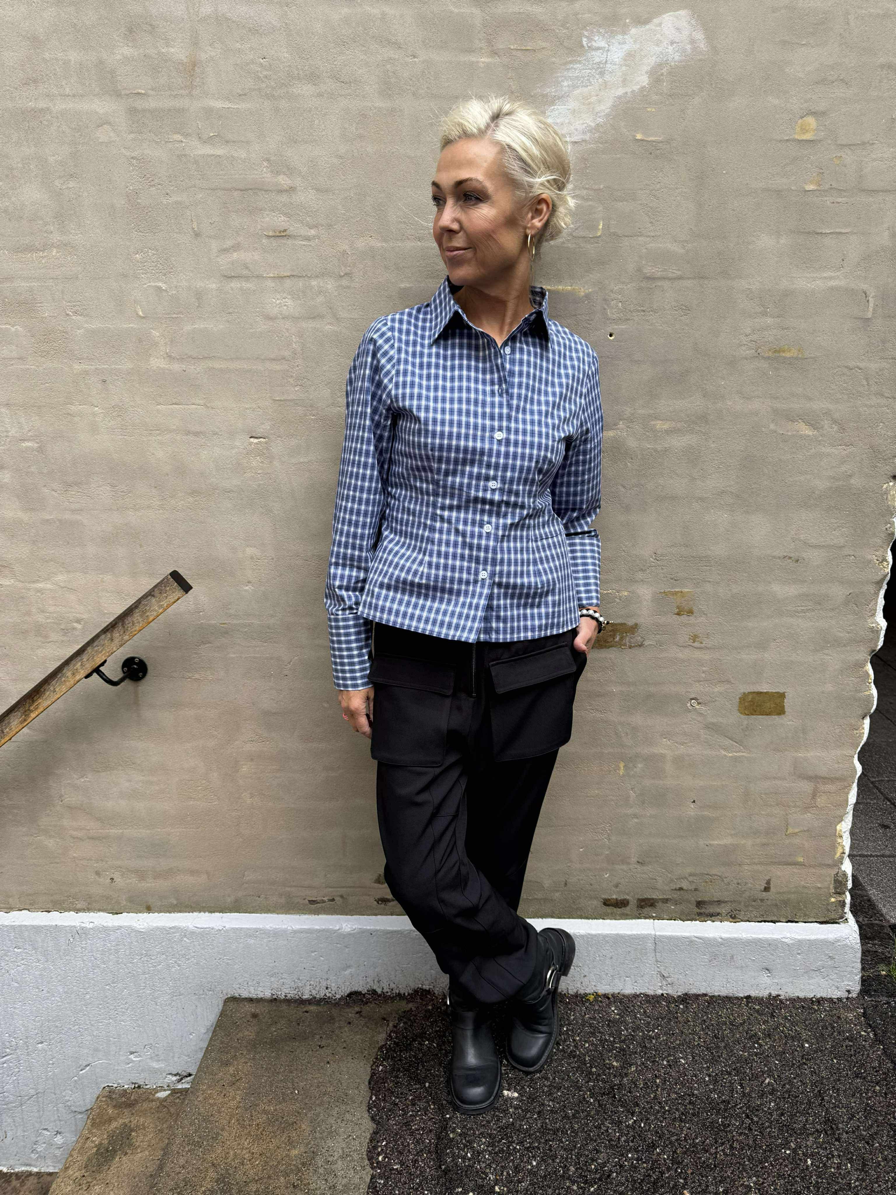 Rosa rutig skjorta - mörkblå