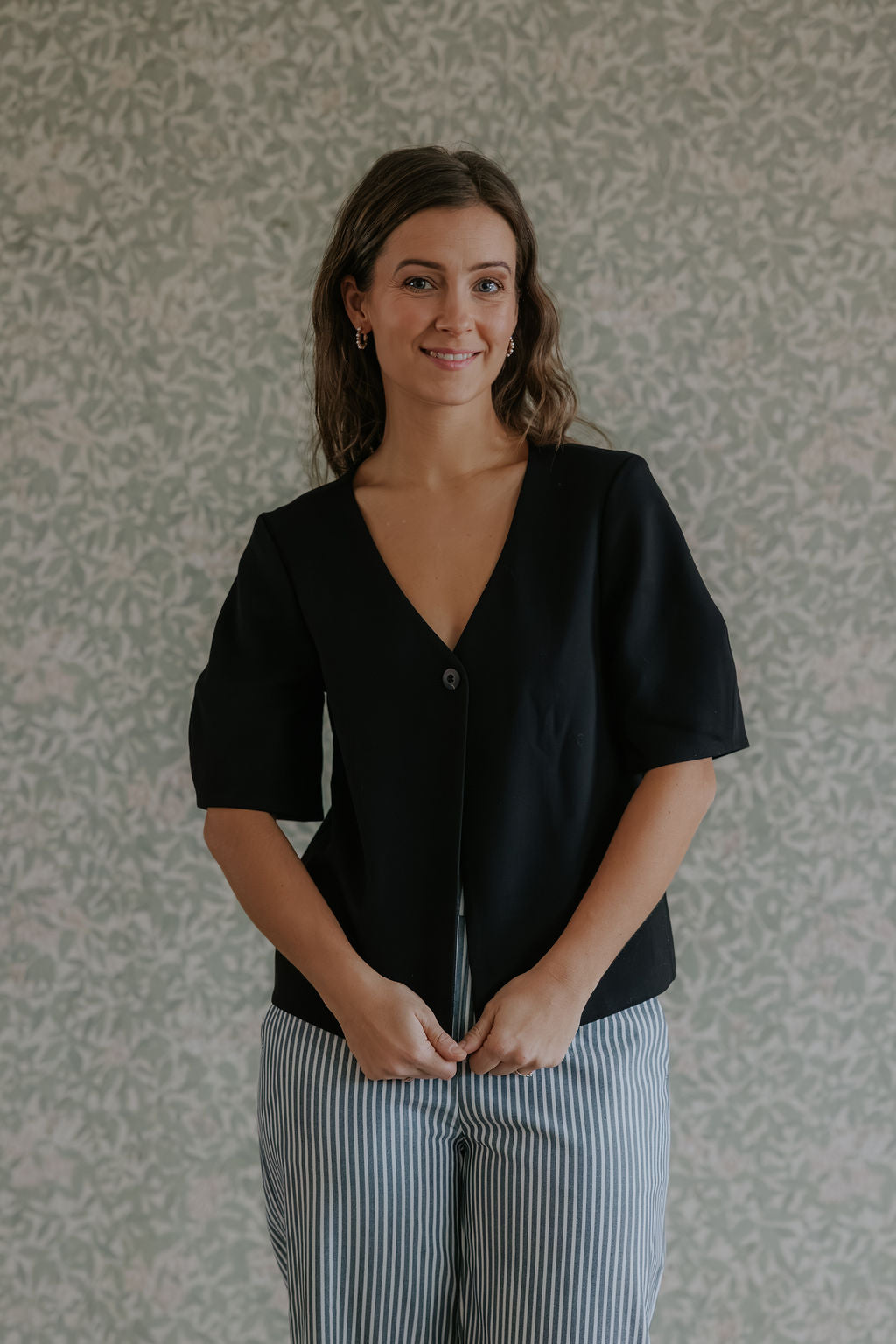 LISA S/S RE TOPP - Svart