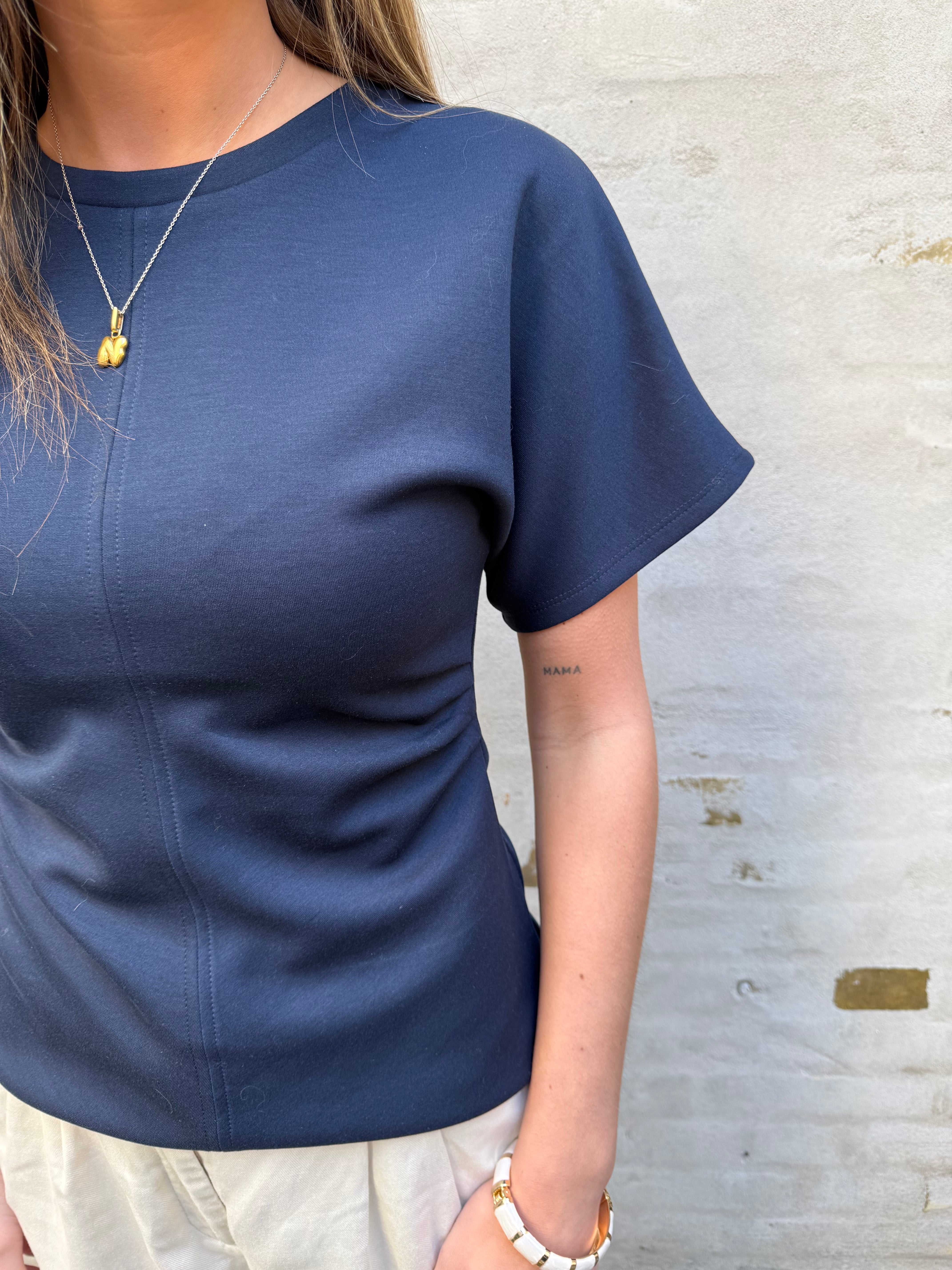 SAFINA SS DETALJTOPP - Svart Iris