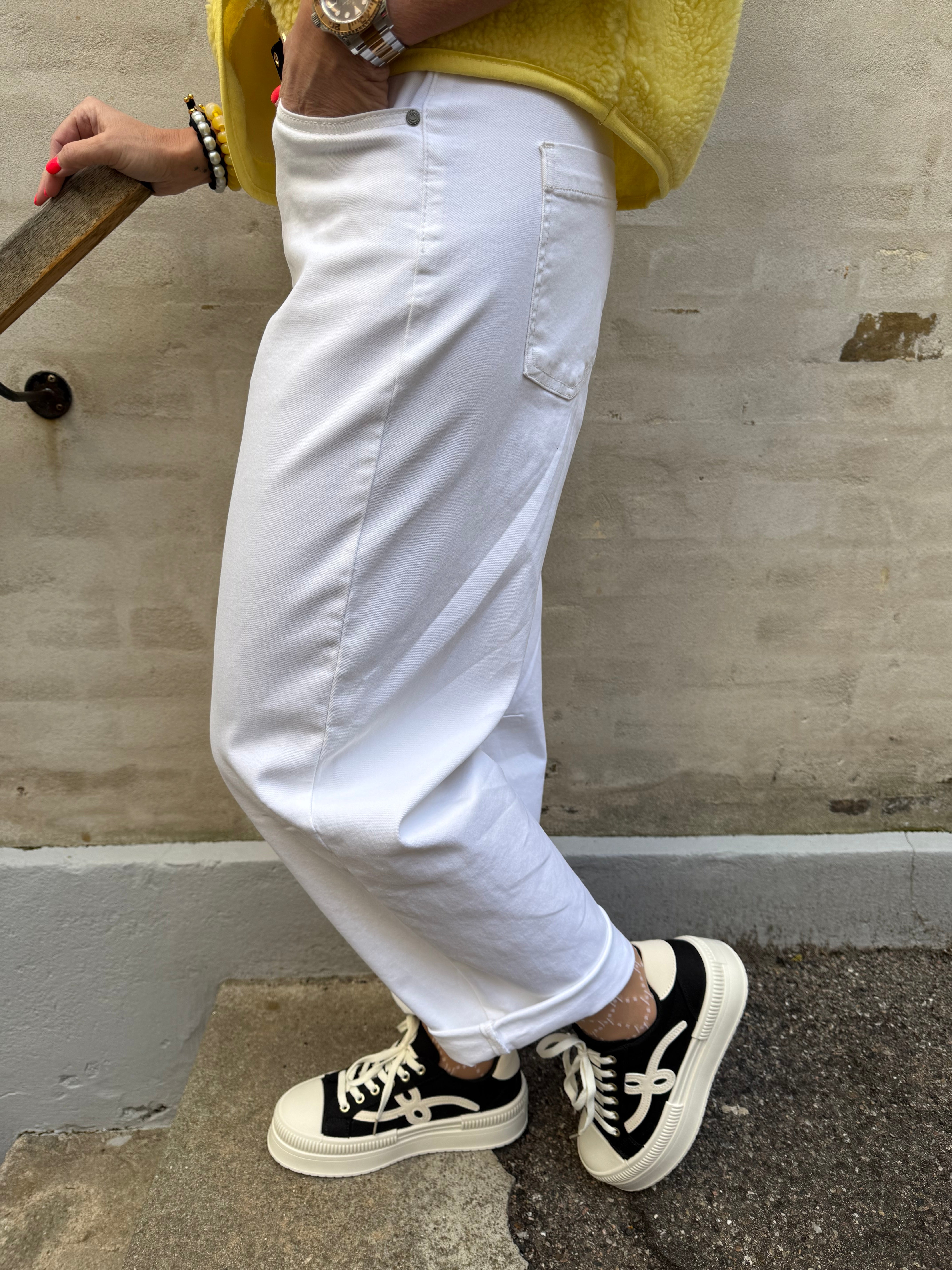 Nova Jeans - White