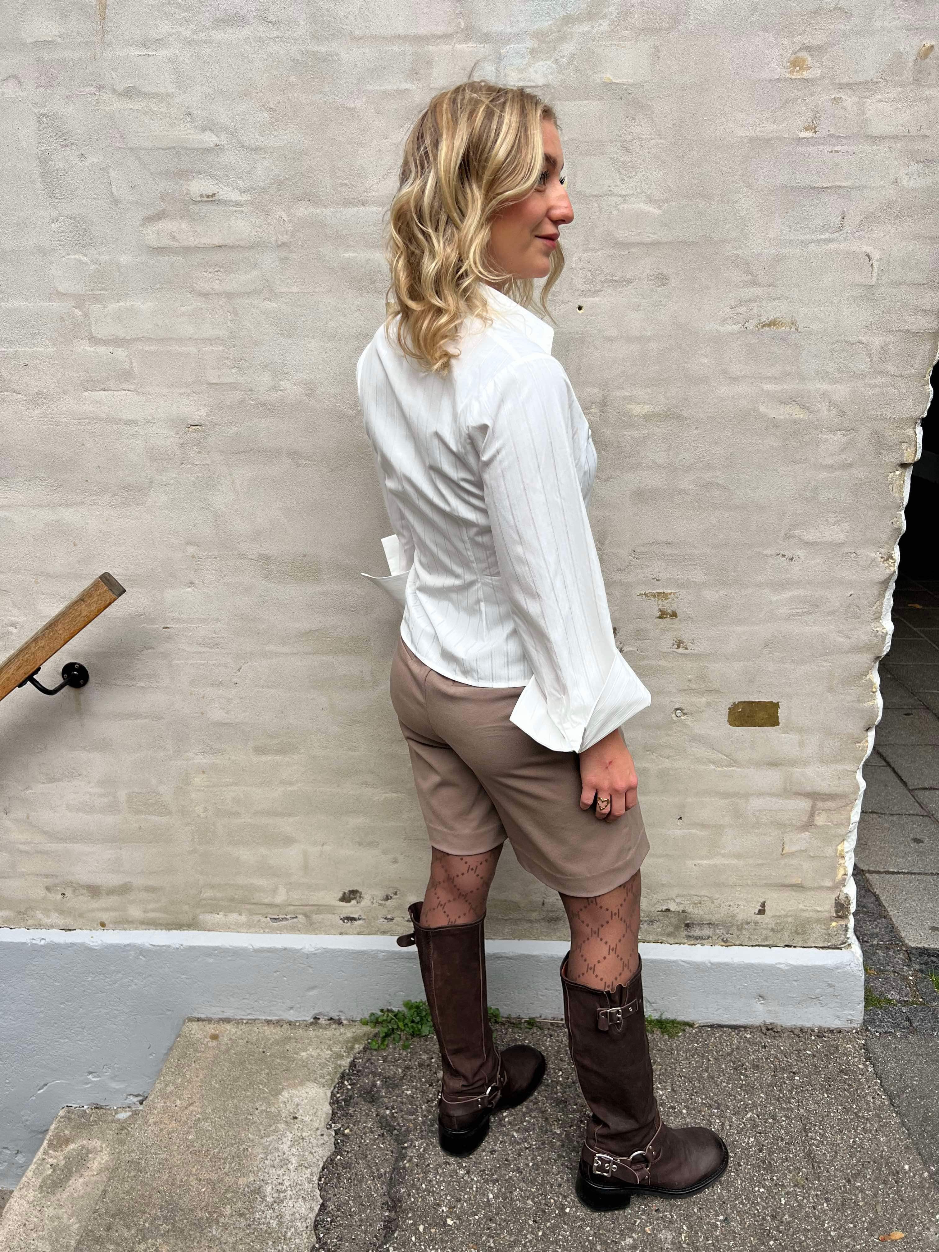 Lisa vida shorts fossil