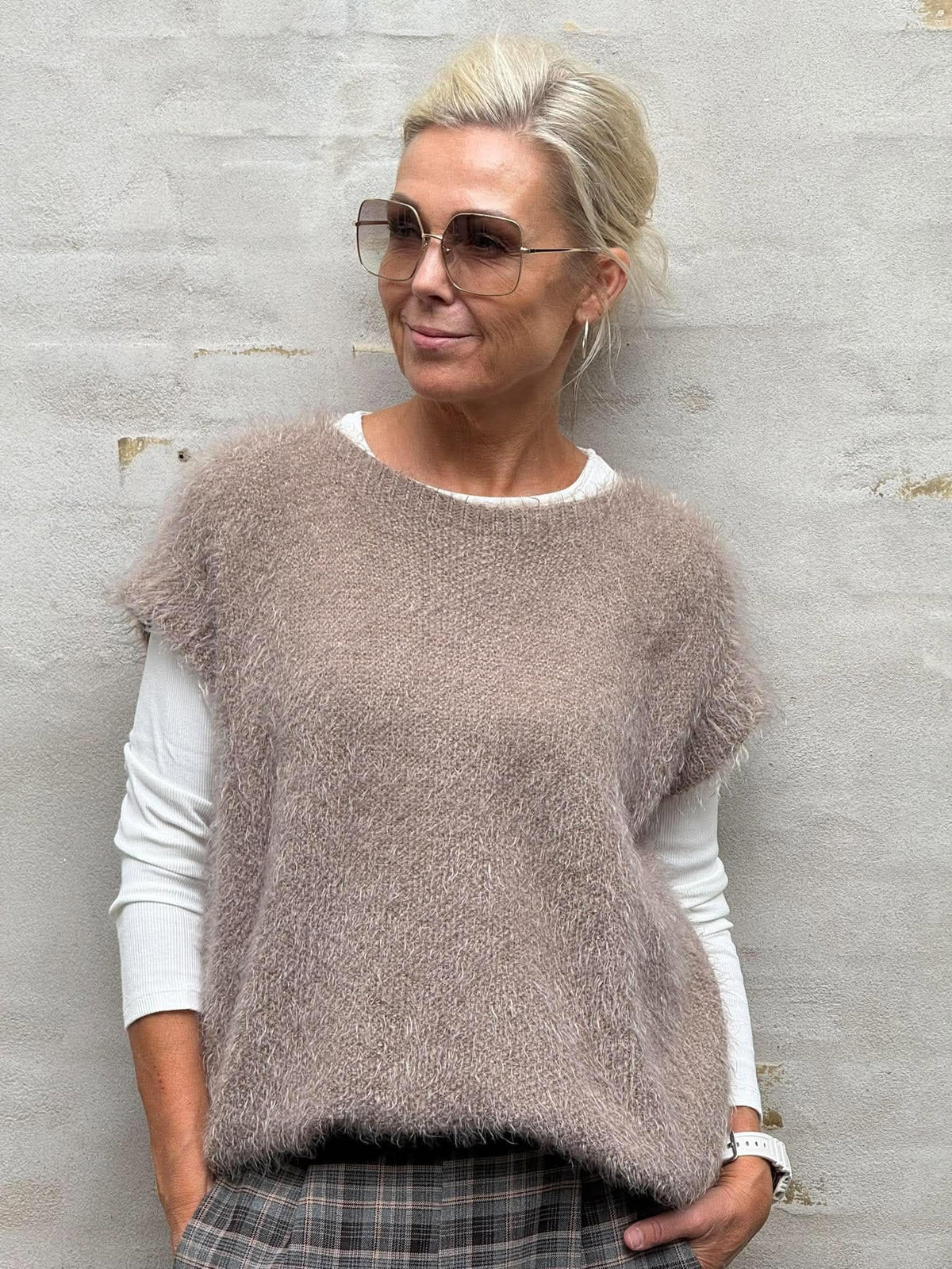 PREORDER-Laya Knit Vest - Dark Fango