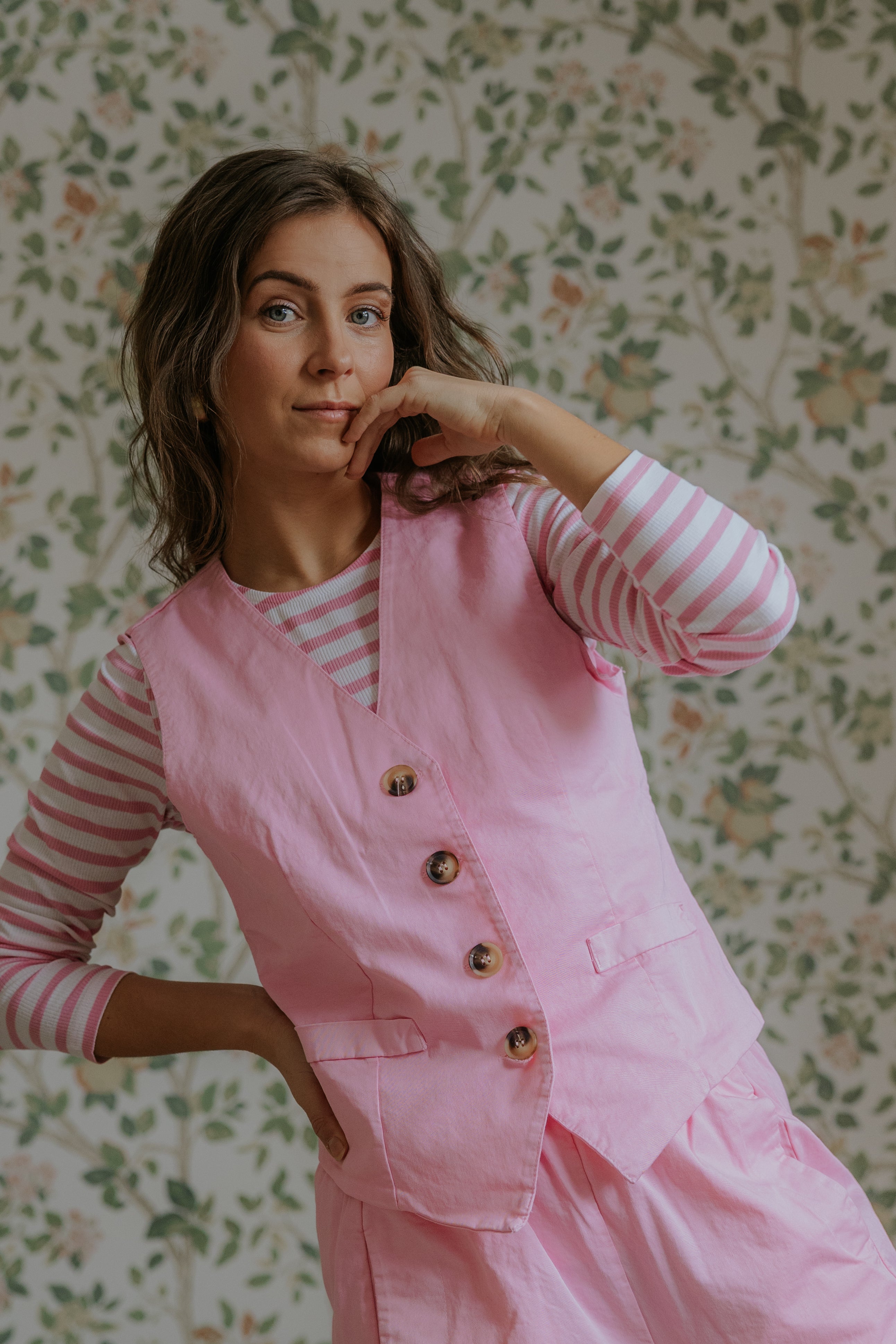 Nicoletta Väst - Rosa