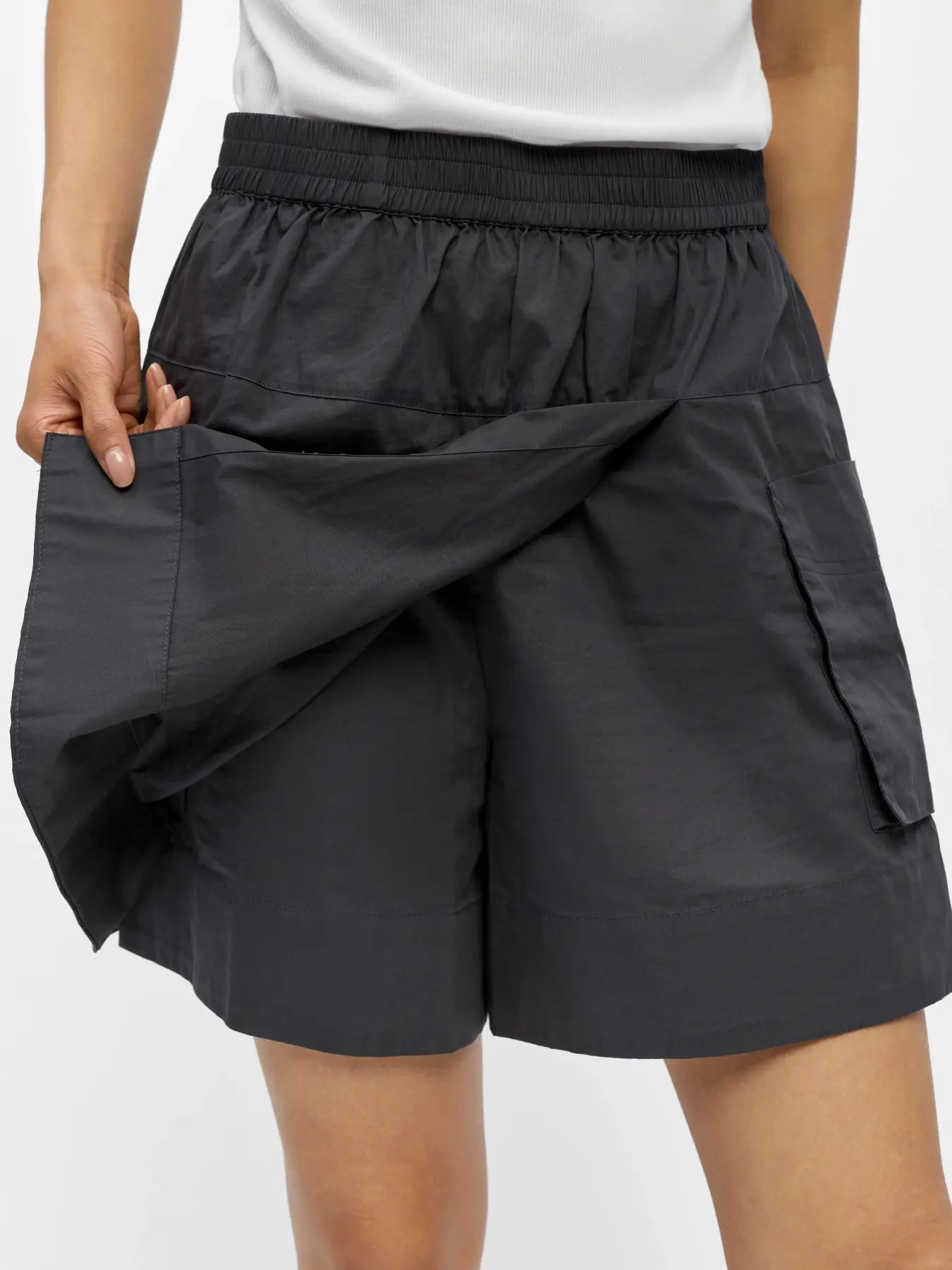 KAELA HW LO BERMUDA SHORT - Gunmetal