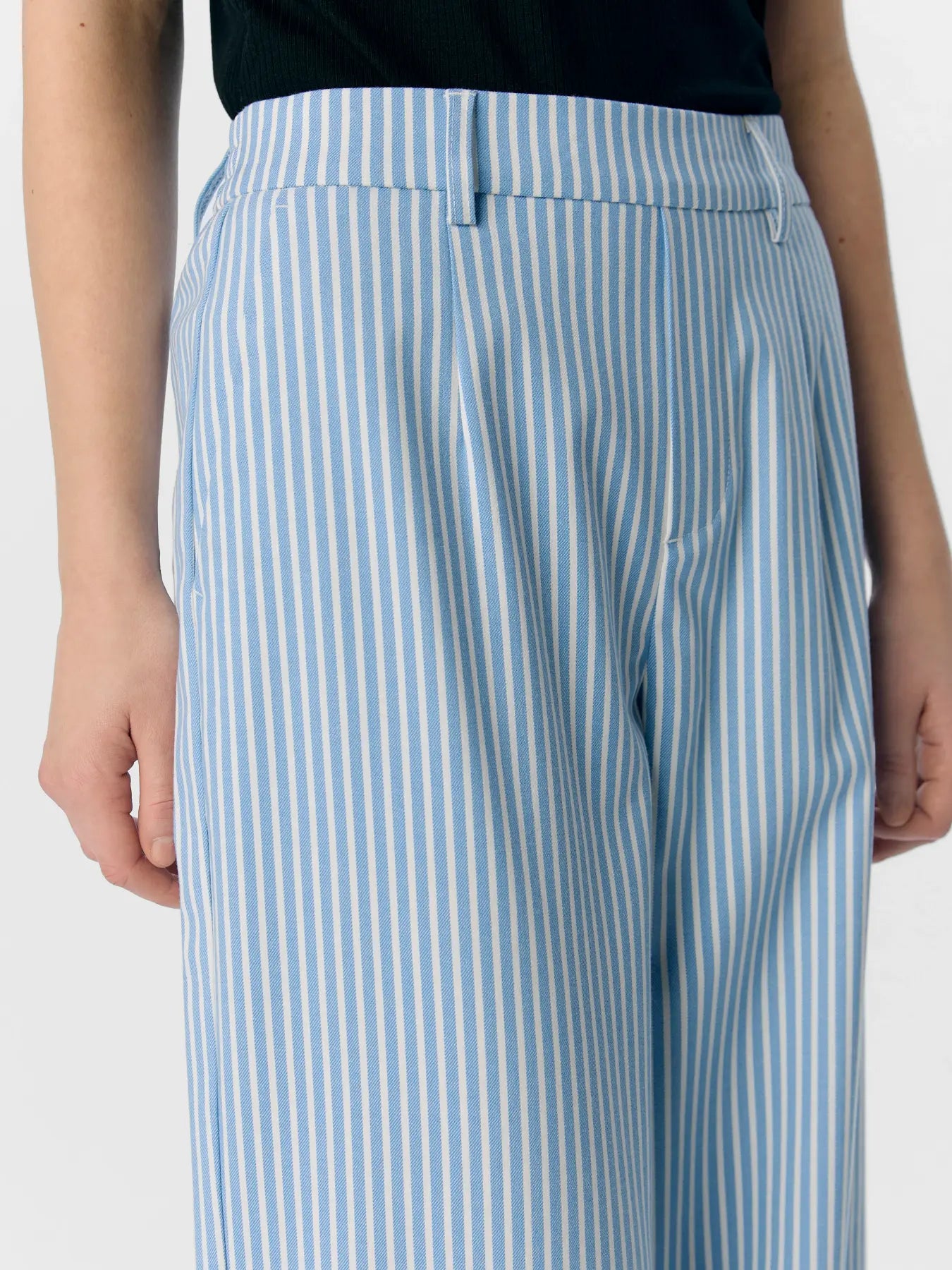 Lisa WIDE pant - Cloud Dancer Cornflower blue