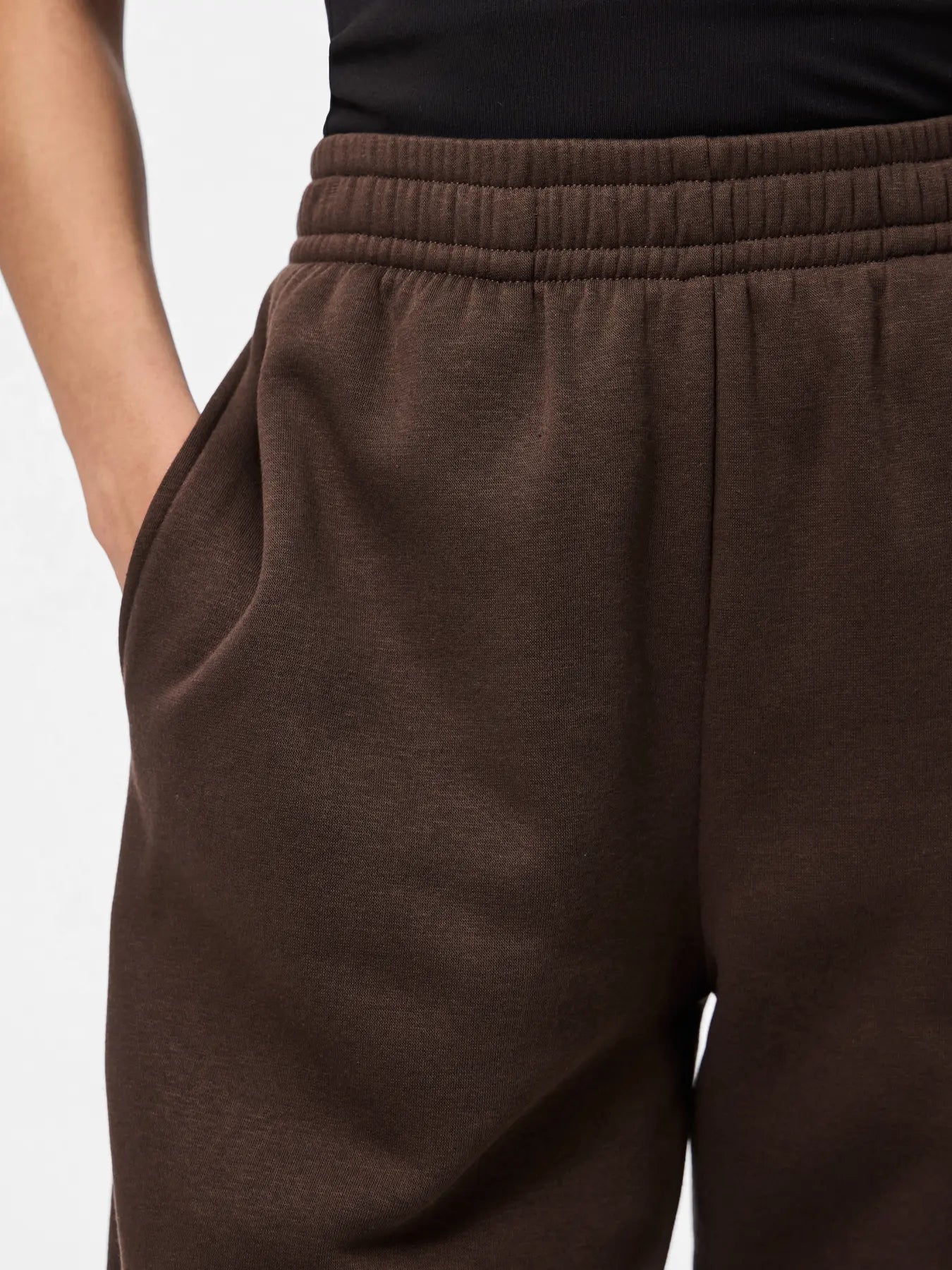 CHILLI HW STRAIGHT SWEAT PANTS - Hot Fudge