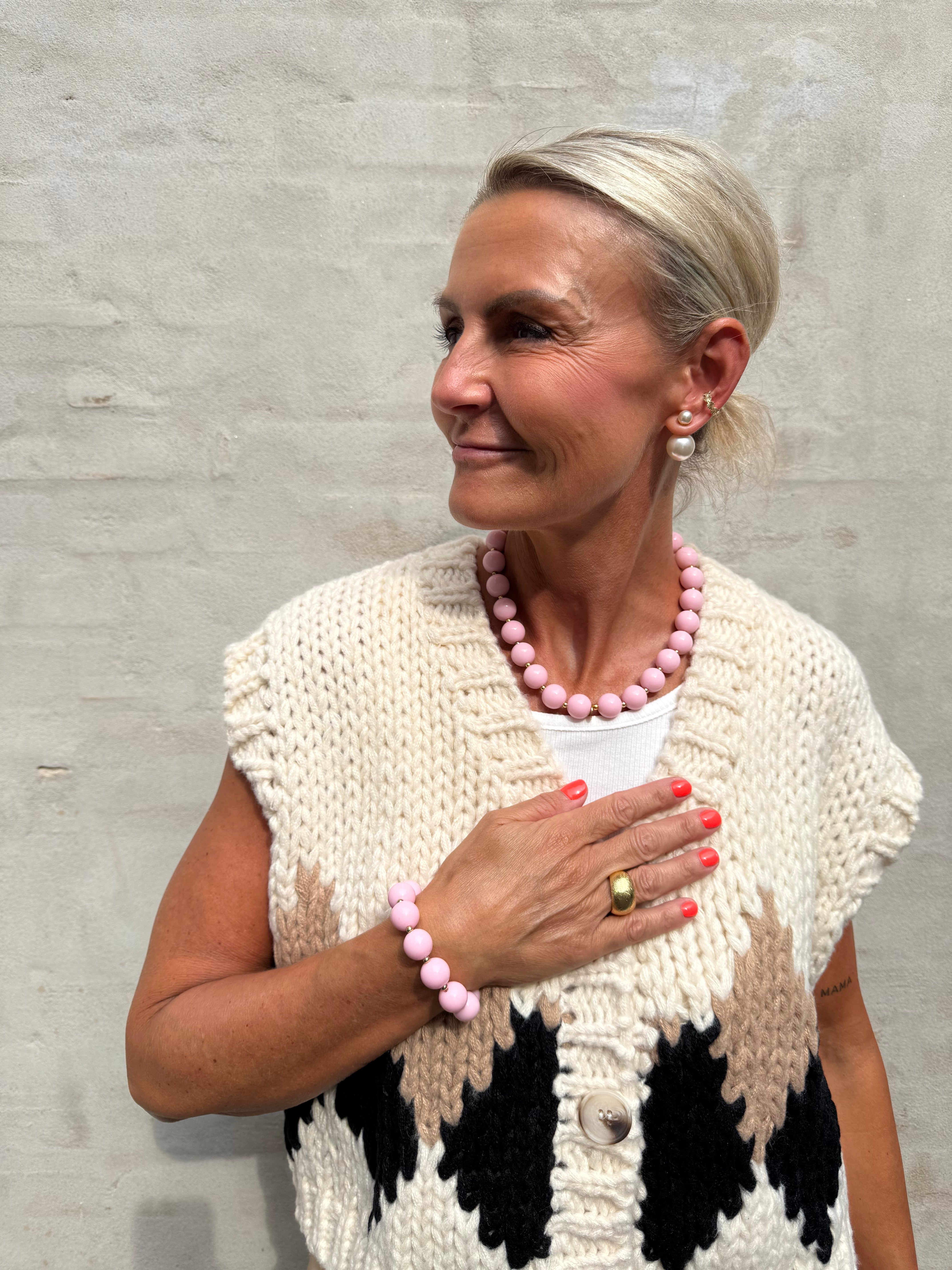 Färgat & Guld Runt Pärlhalsband - Ljusrosa