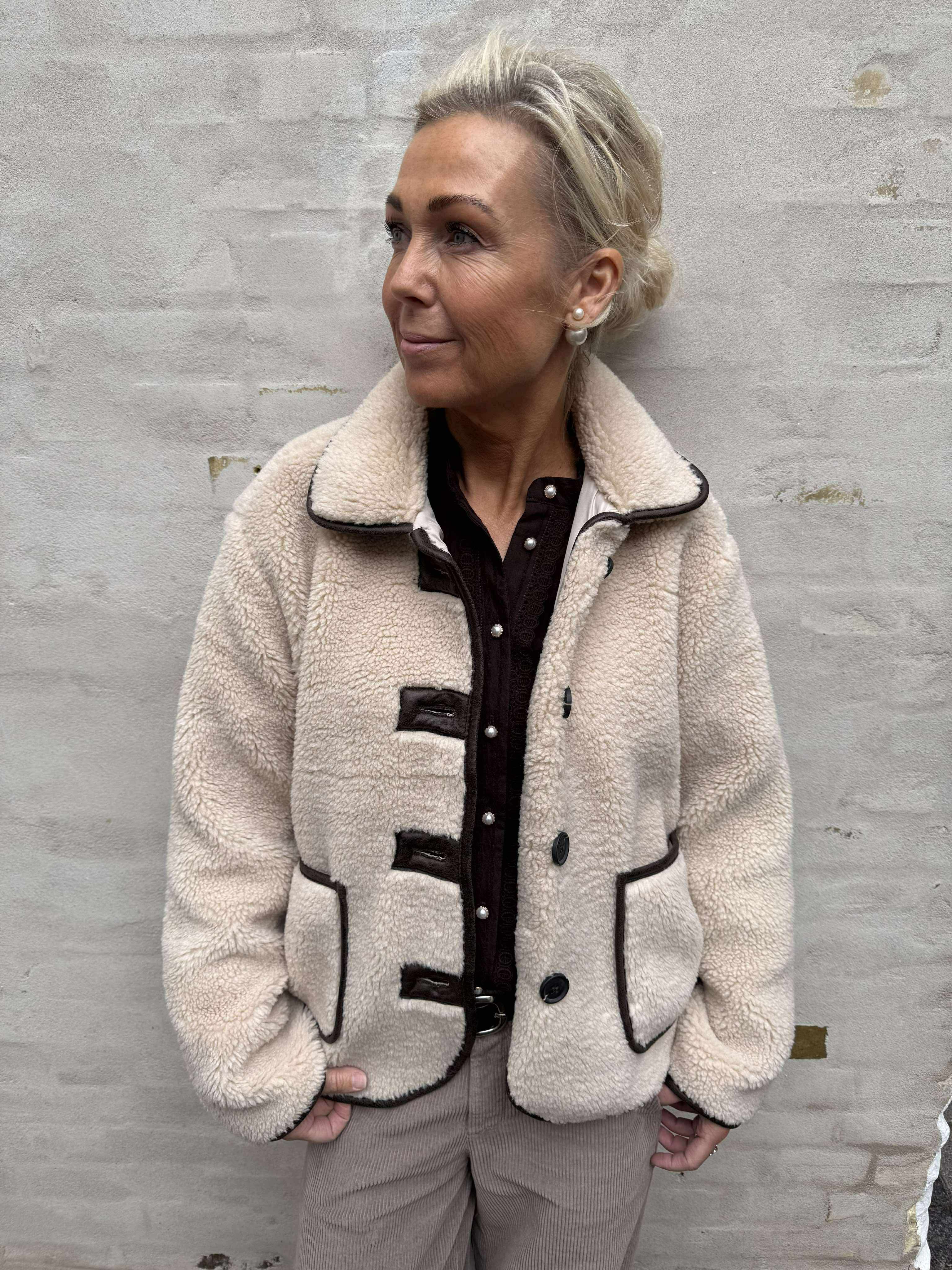 NOELLA LIFE NALLEJACKA - Cement