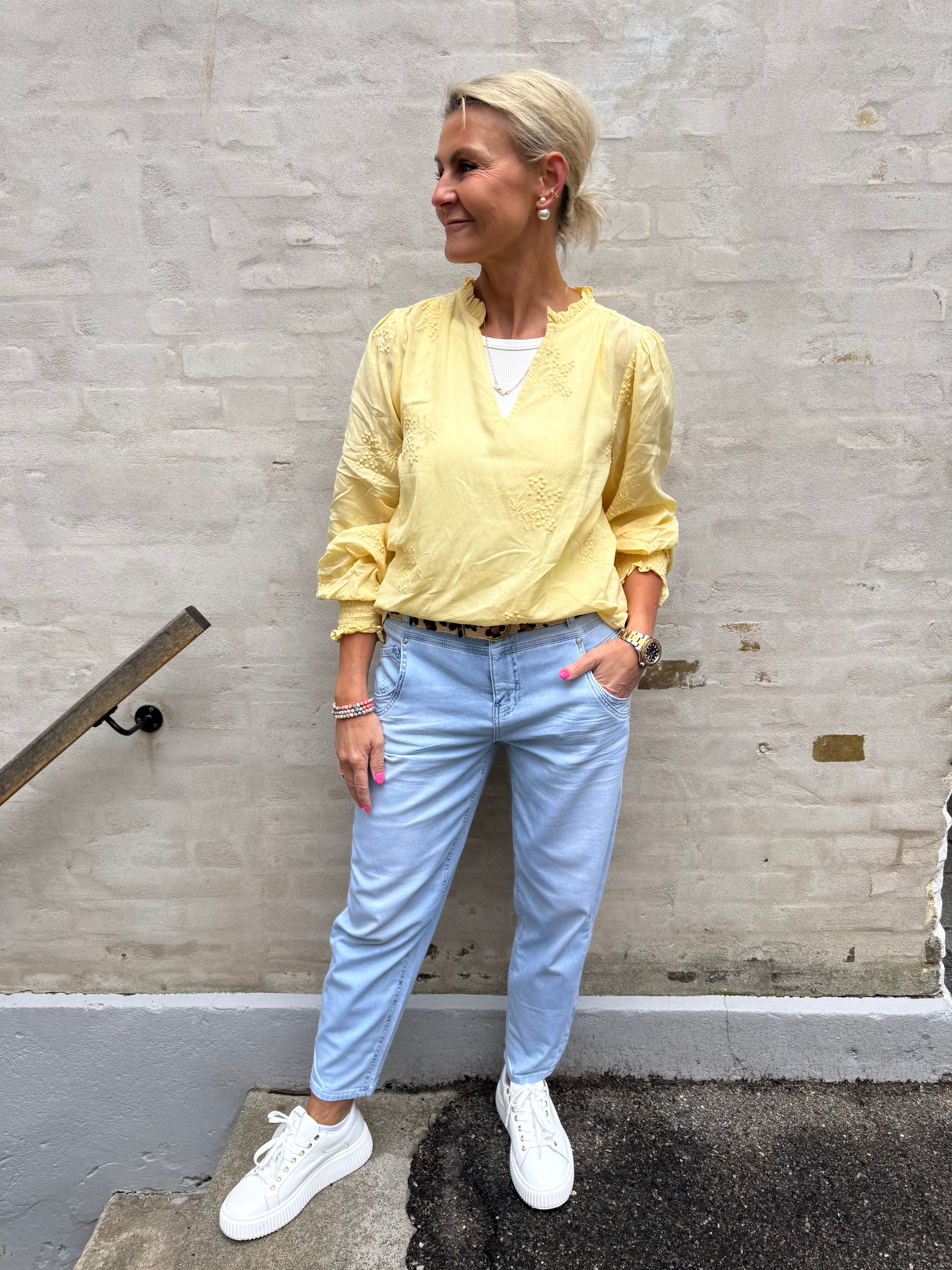 Karlie Barrel High Waist - Ultra Bleached Wash