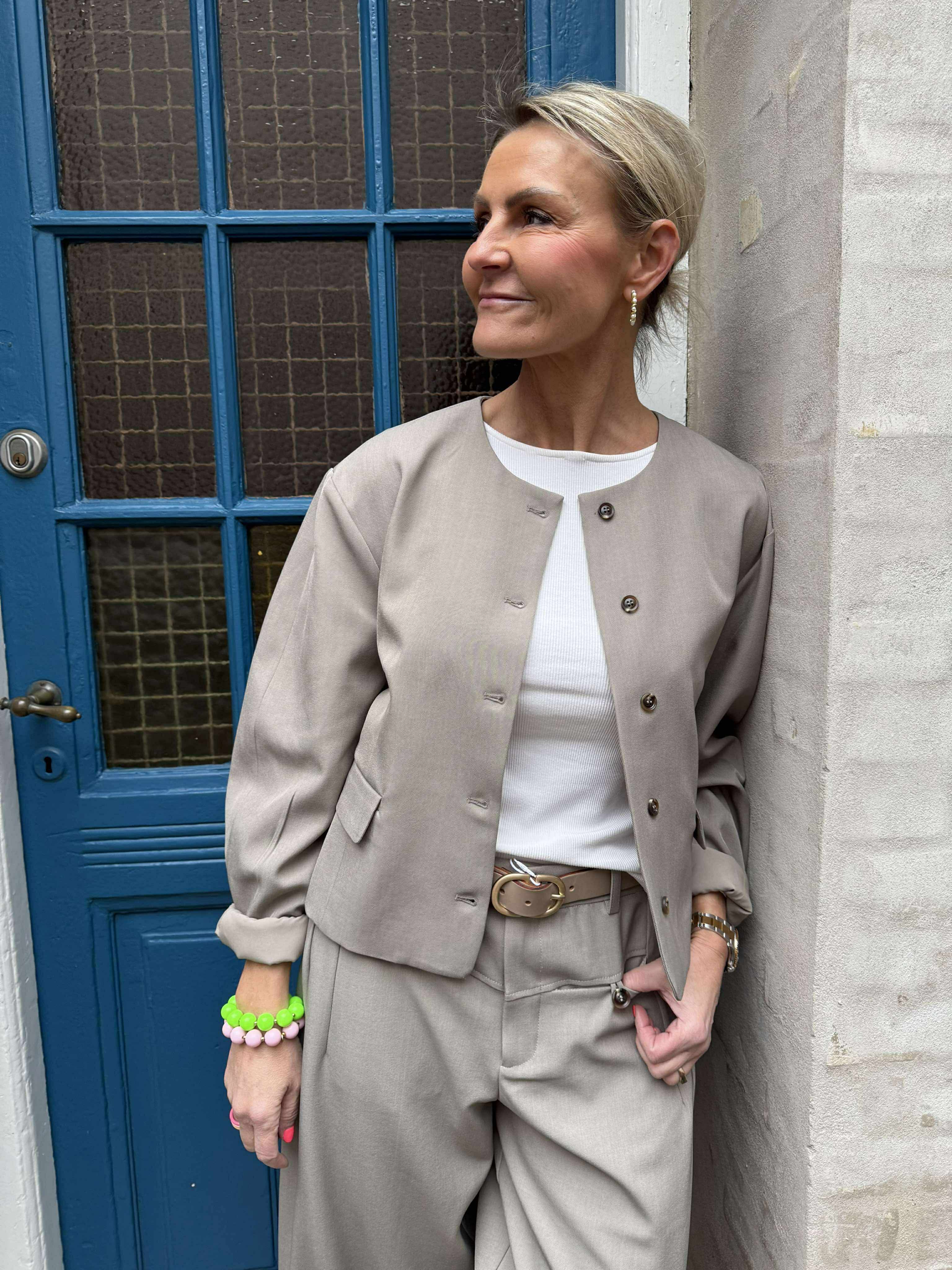 Aranti Structure Curve Jacka - Varmgrå