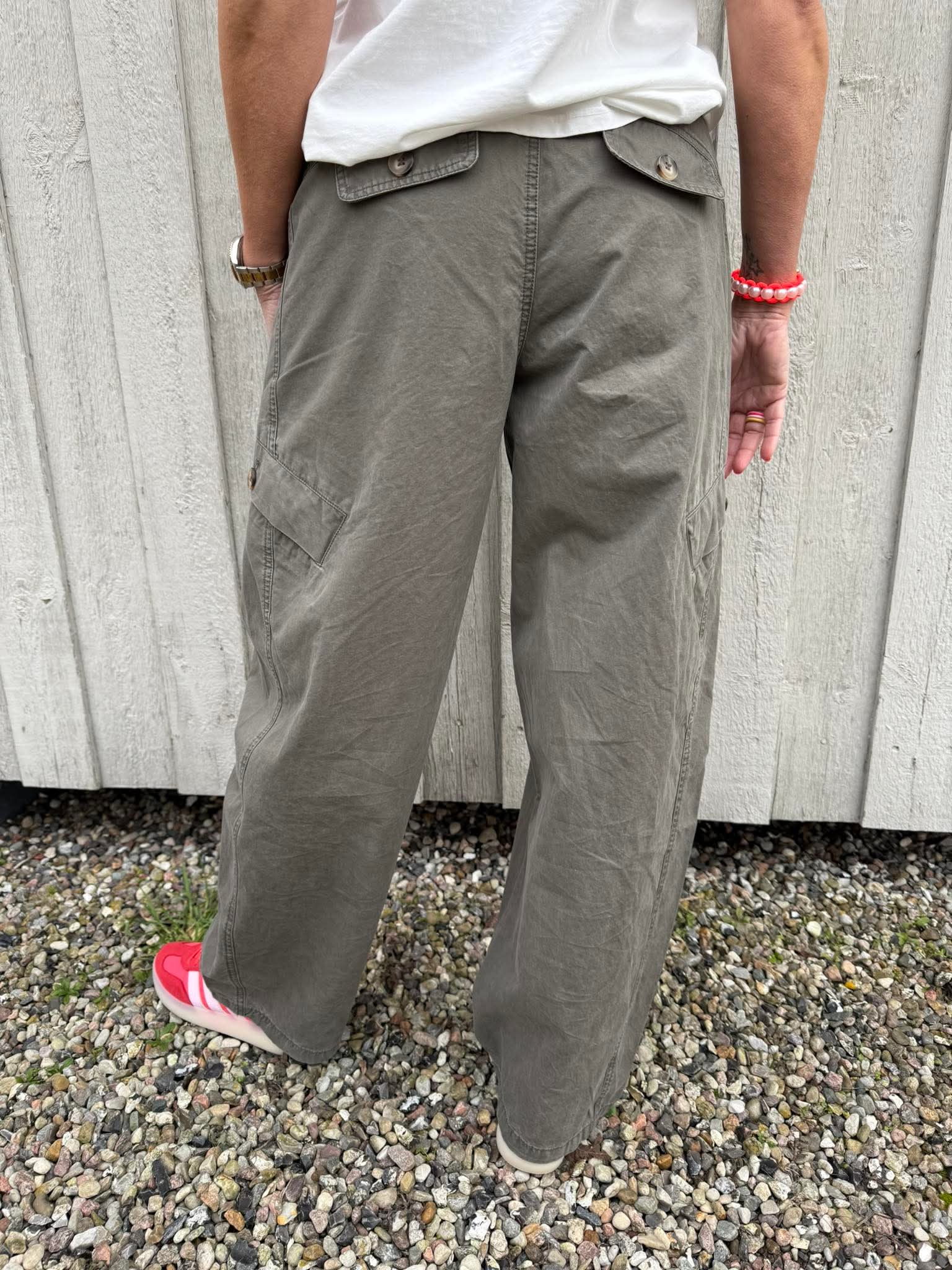 EvelynCC Barrel Pant - Army