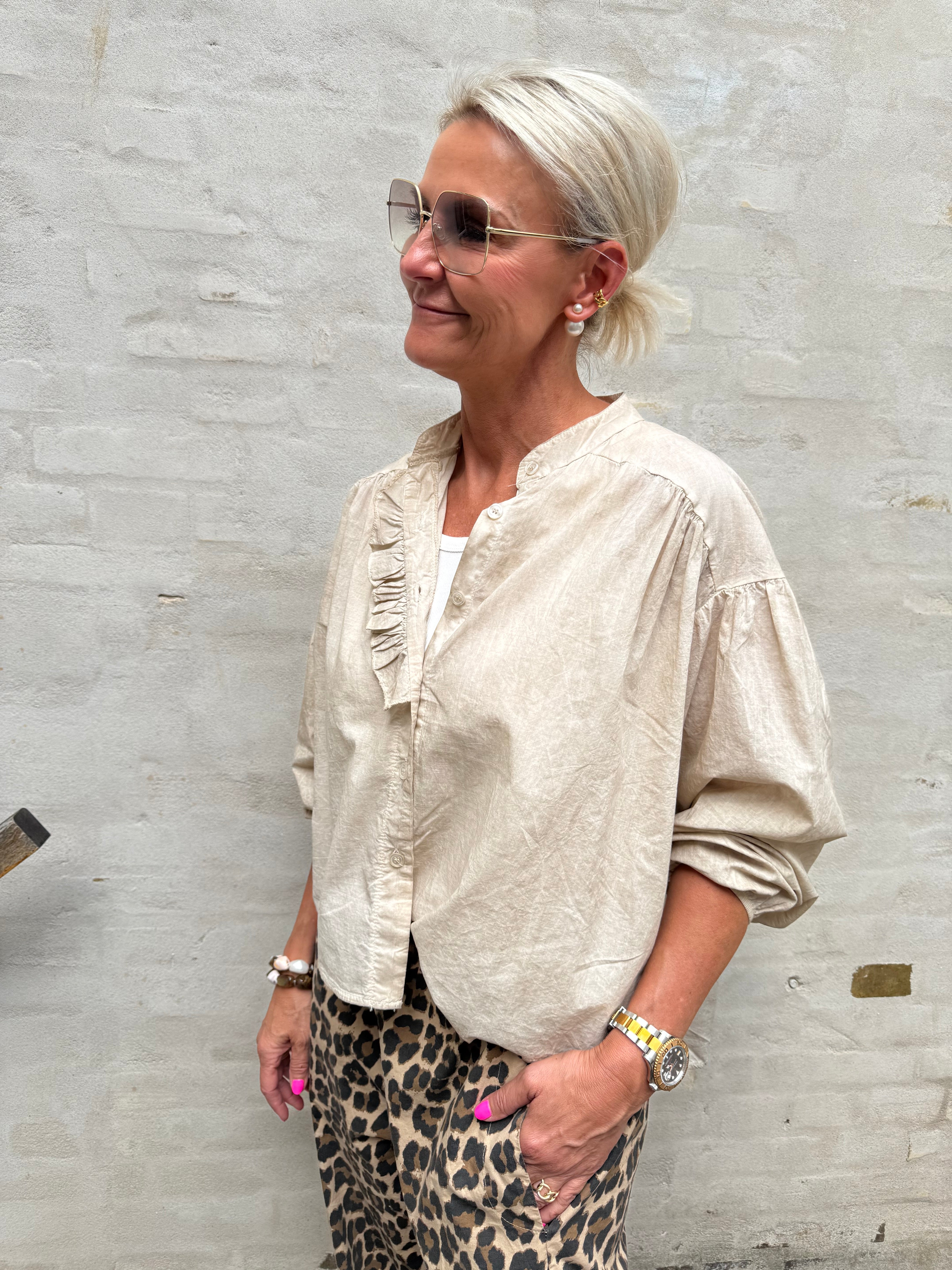 OMG Shirt - Beige