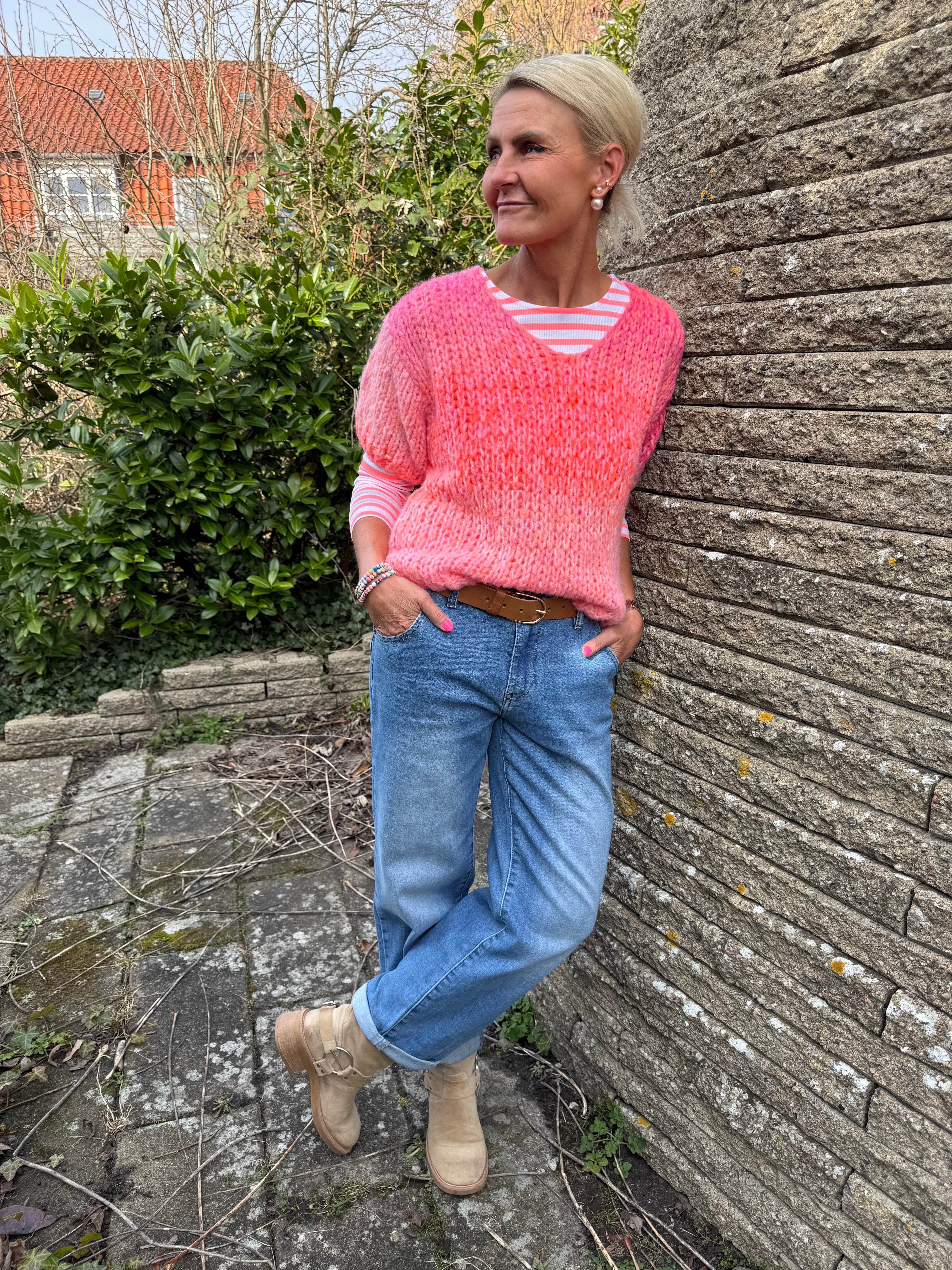 Grace Strik - Orange/Pink/Red