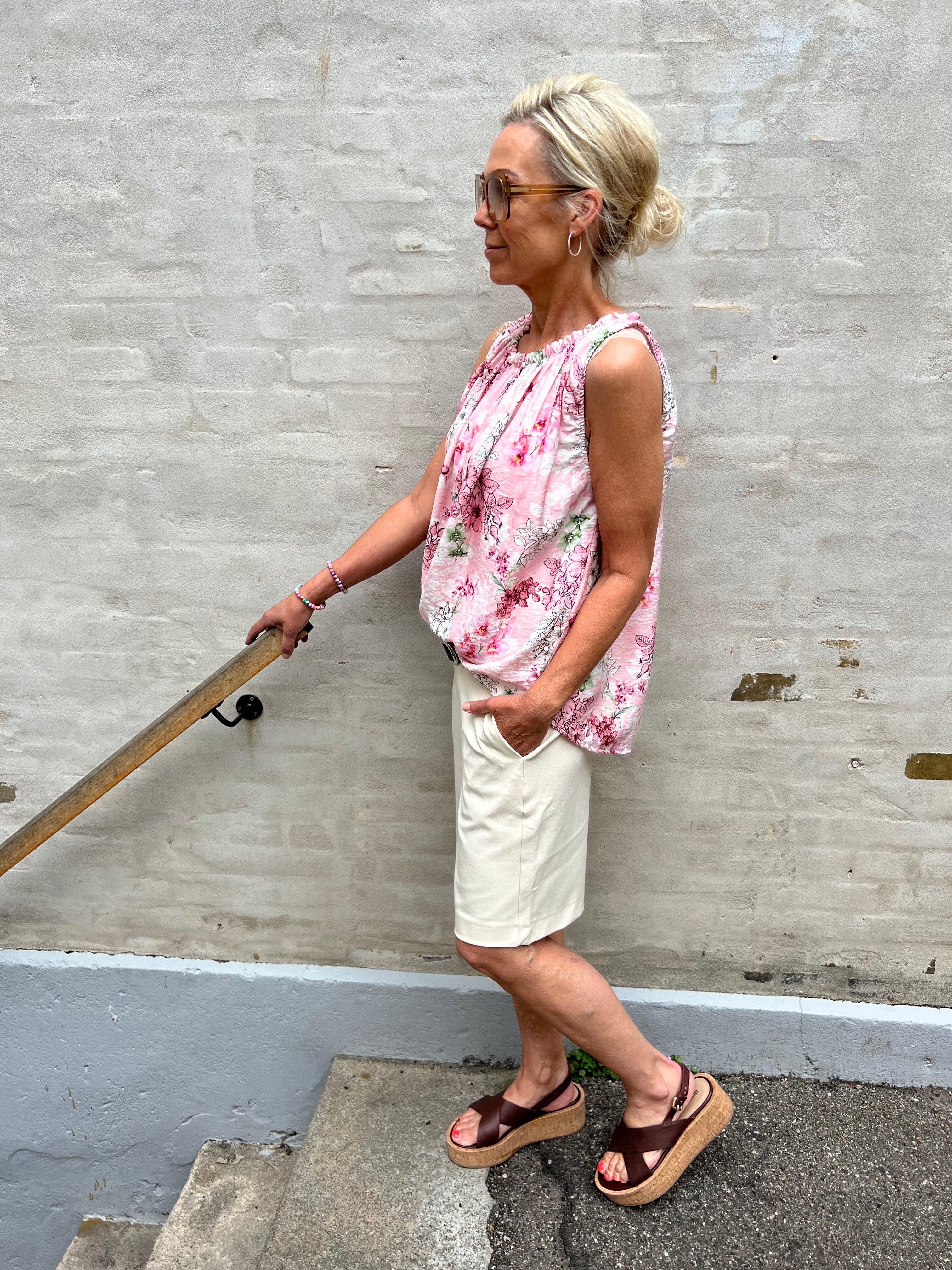 Lisa vida shorts sandshell