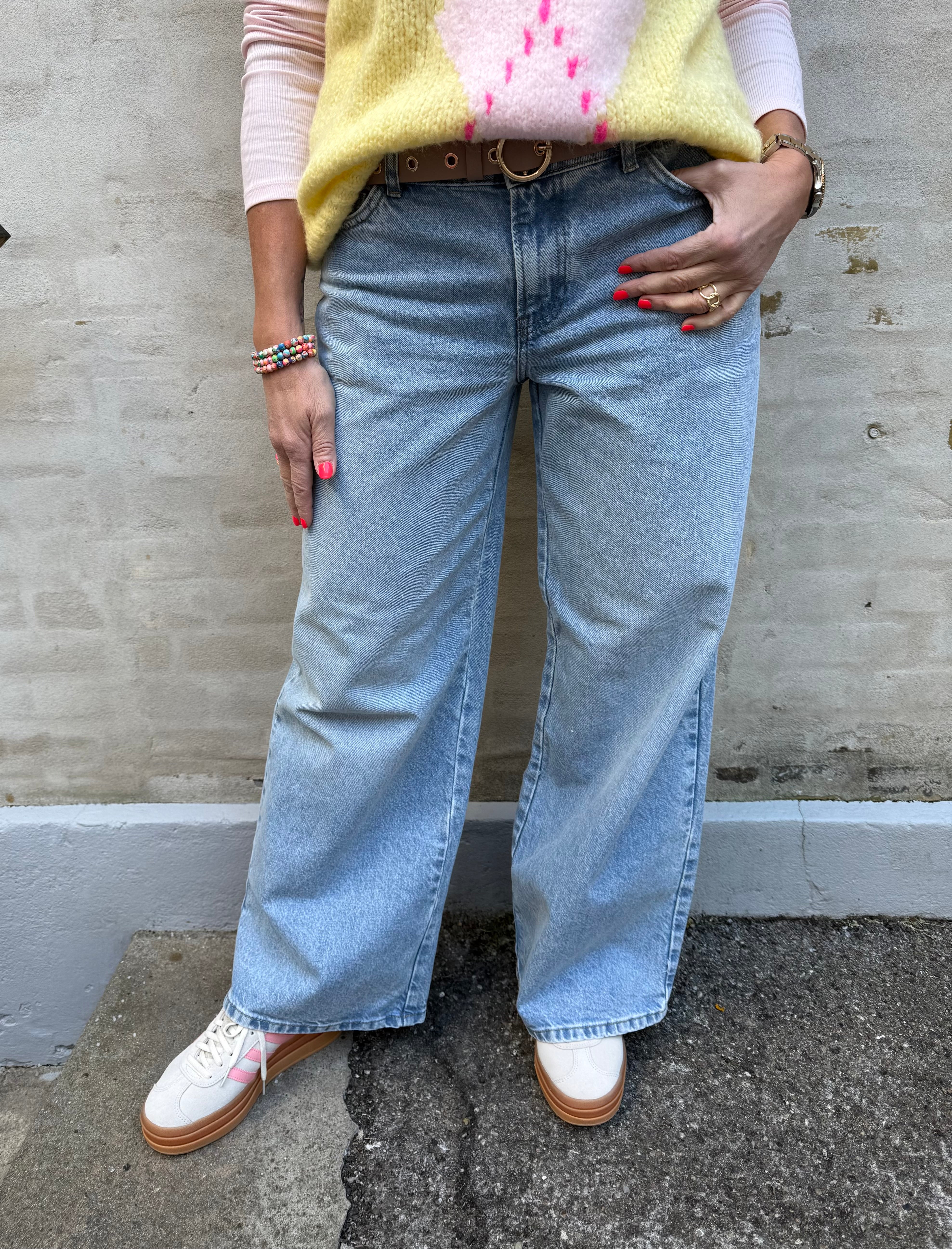 Selma vida jeans med låg midja - Ljusblå Denim