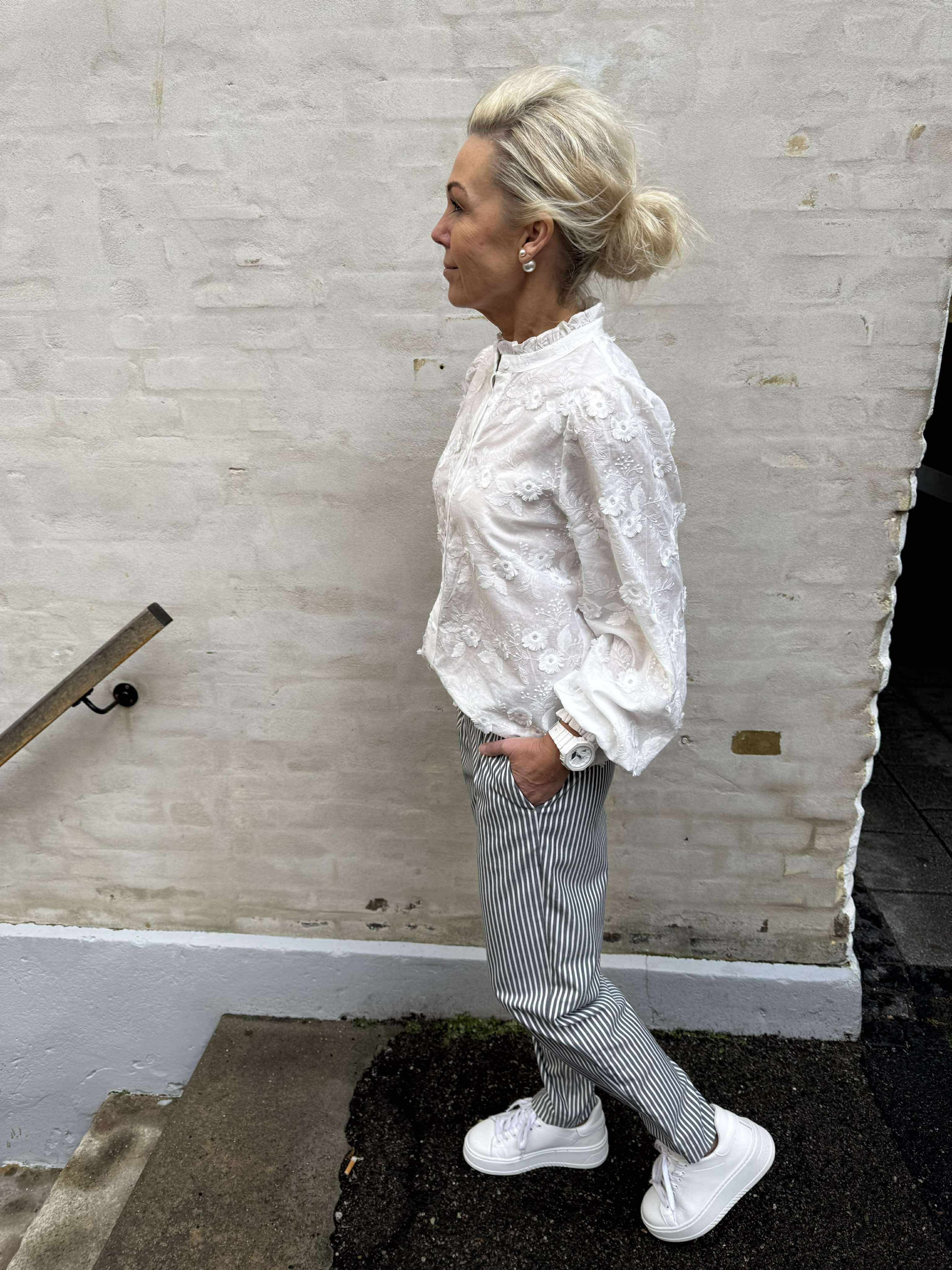 Lisa Slim Pant - Cloud Dancer/Sky kapten